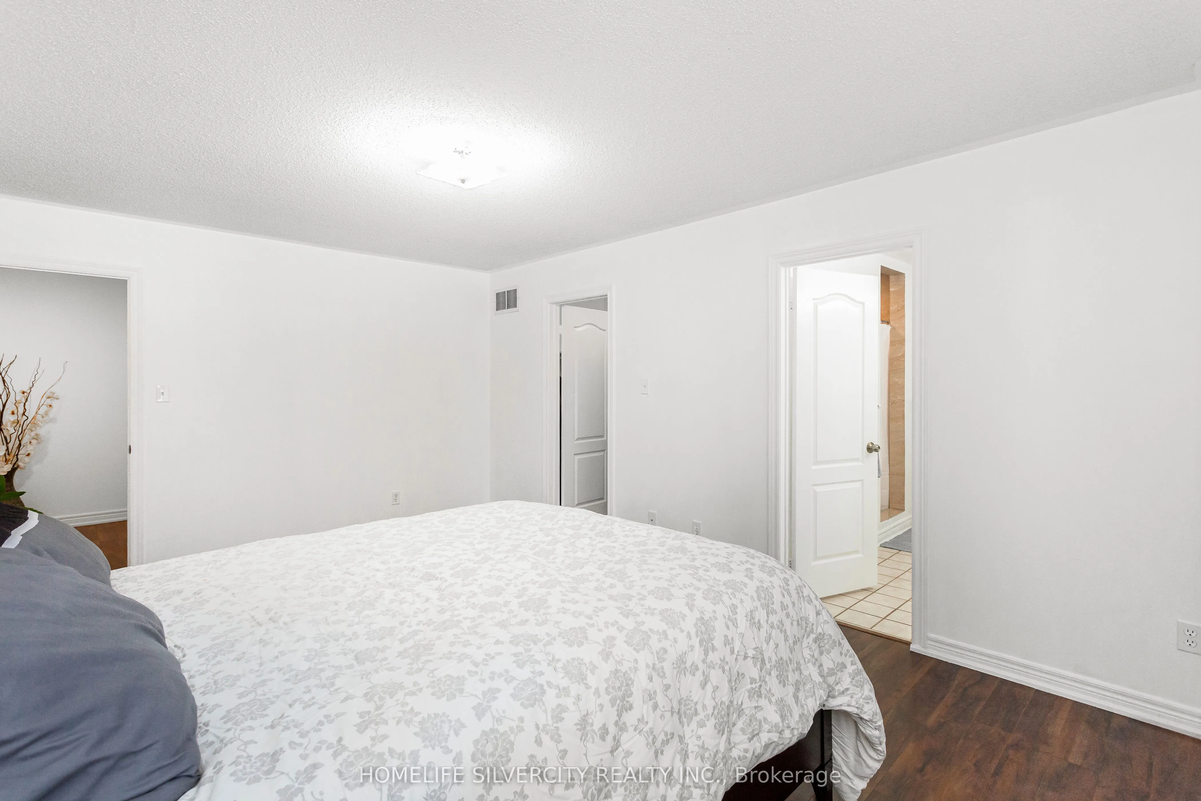 7 Okanagan Drive