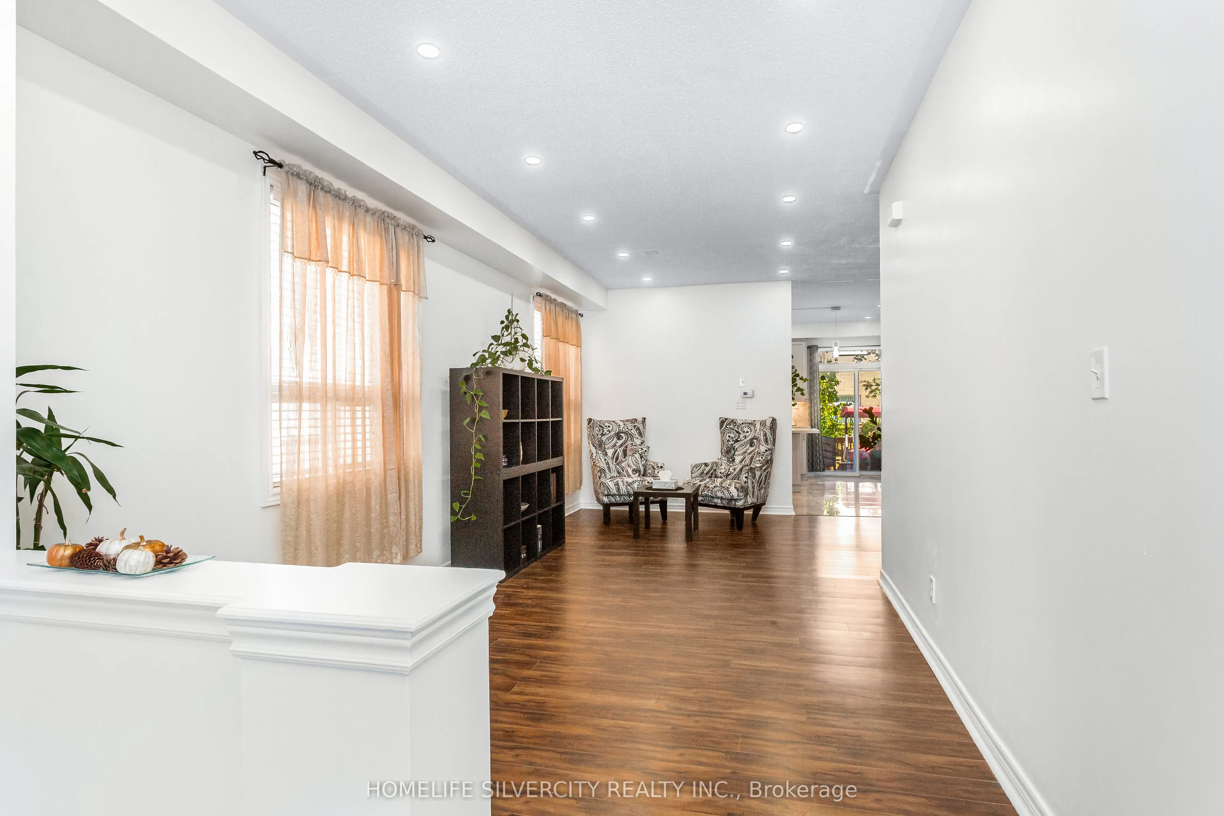 7 Okanagan Drive
