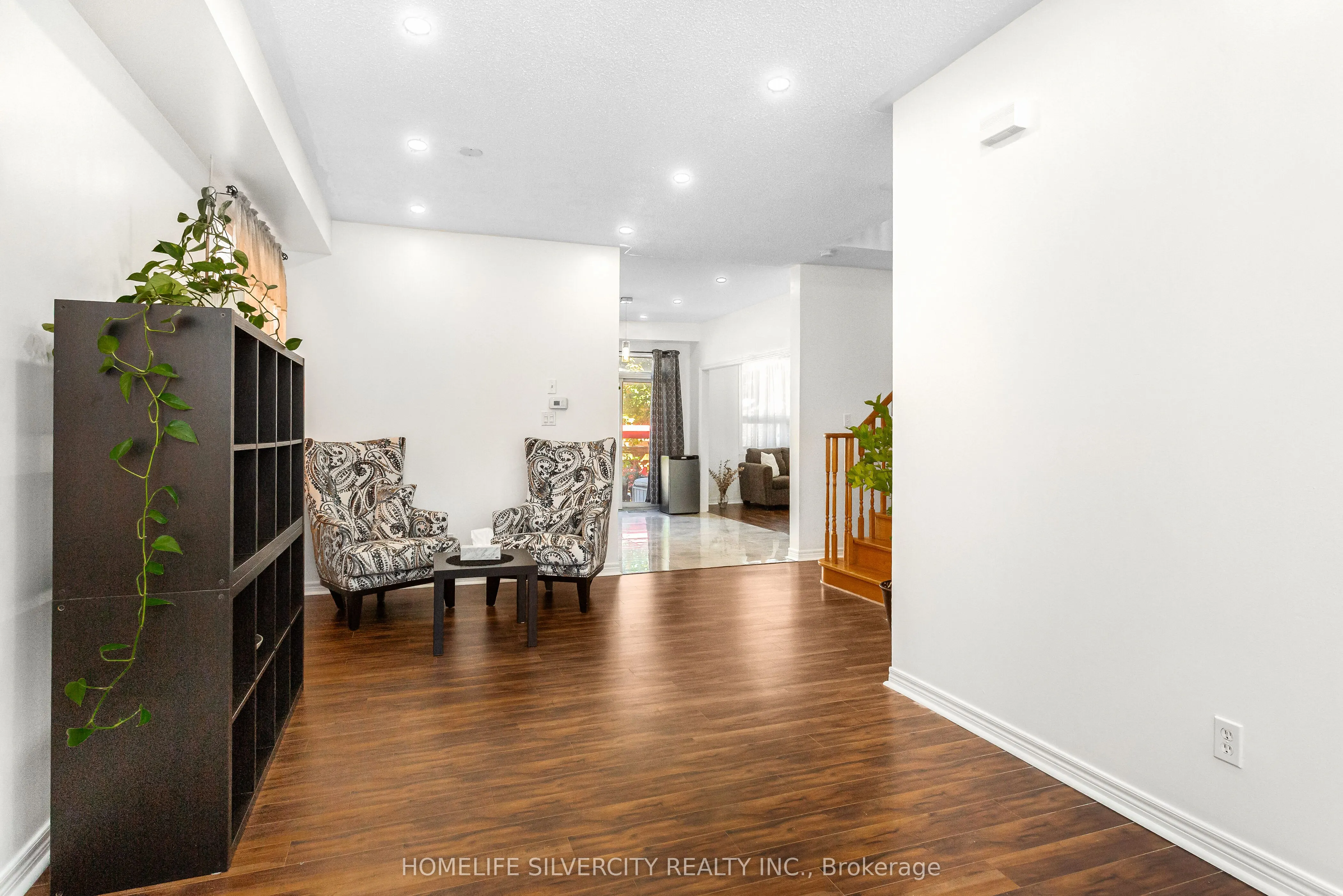 7 Okanagan Drive
