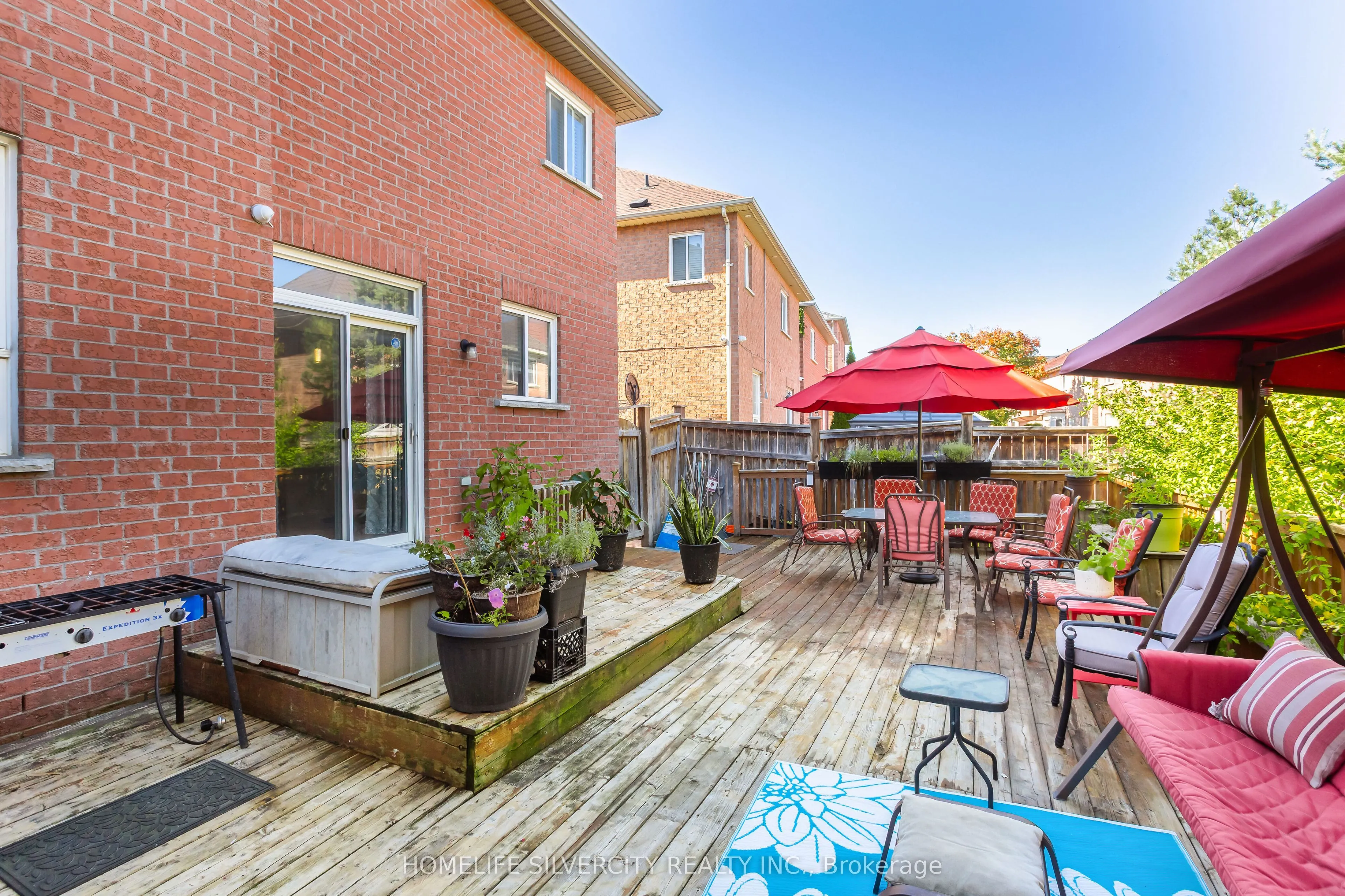7 Okanagan Drive