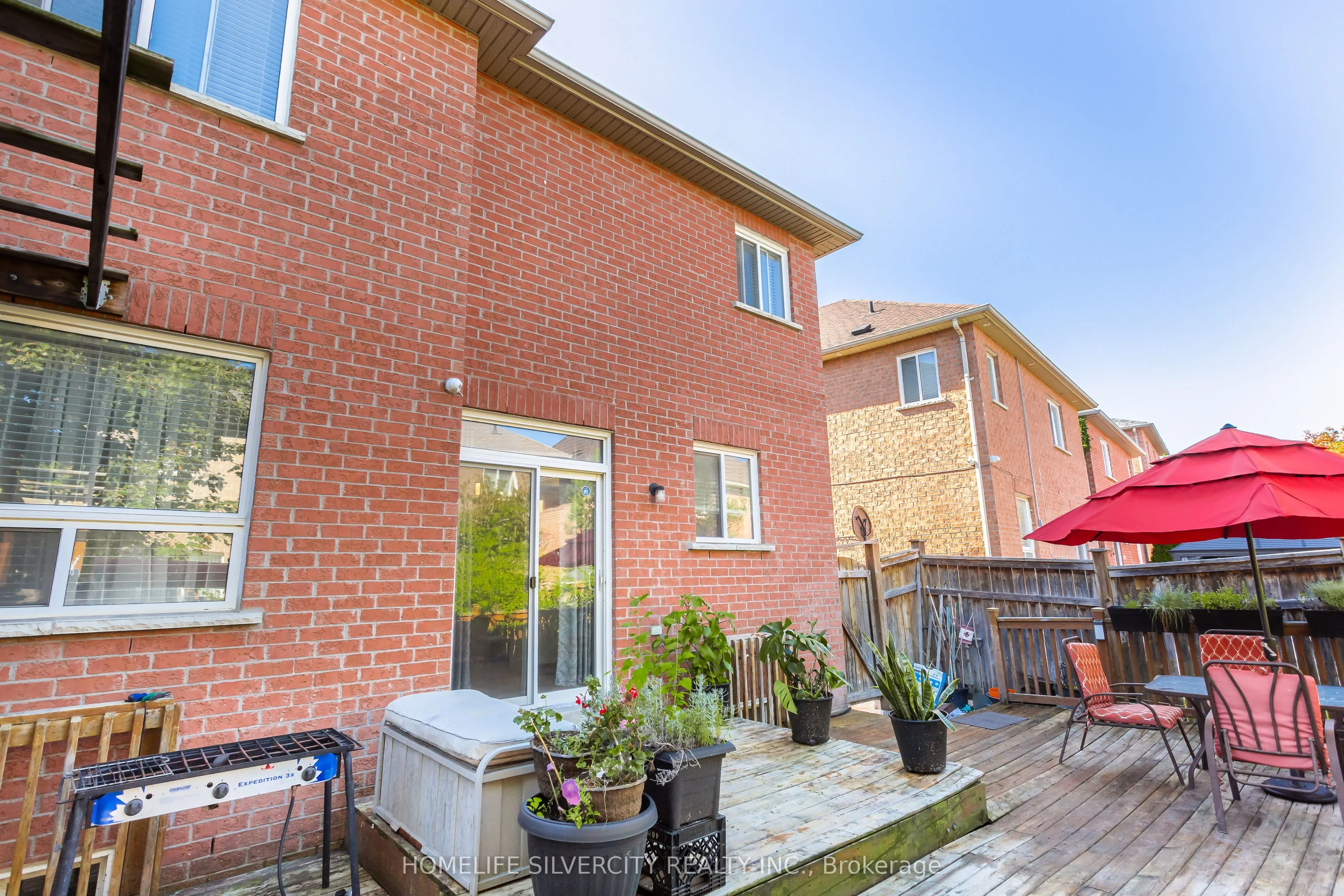 7 Okanagan Drive