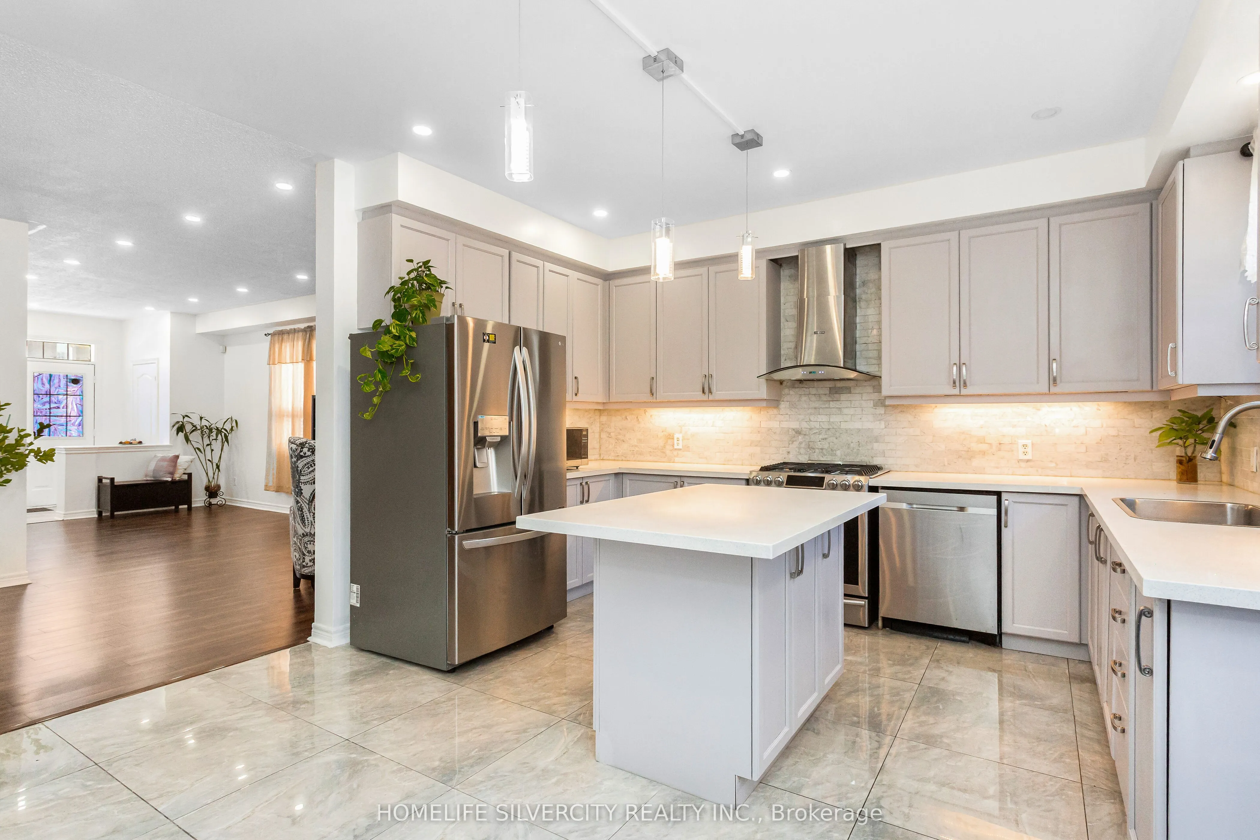 7 Okanagan Drive