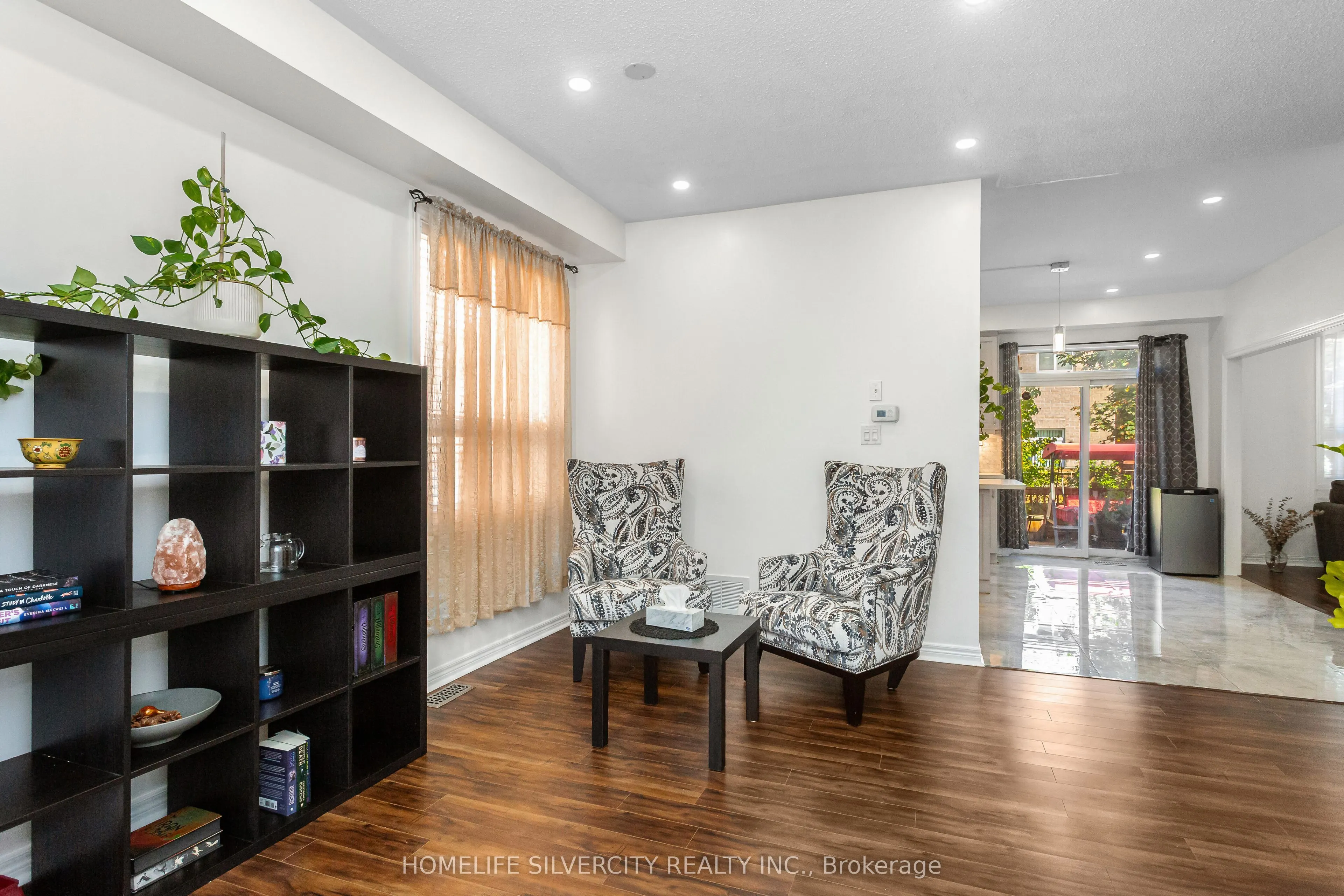 7 Okanagan Drive