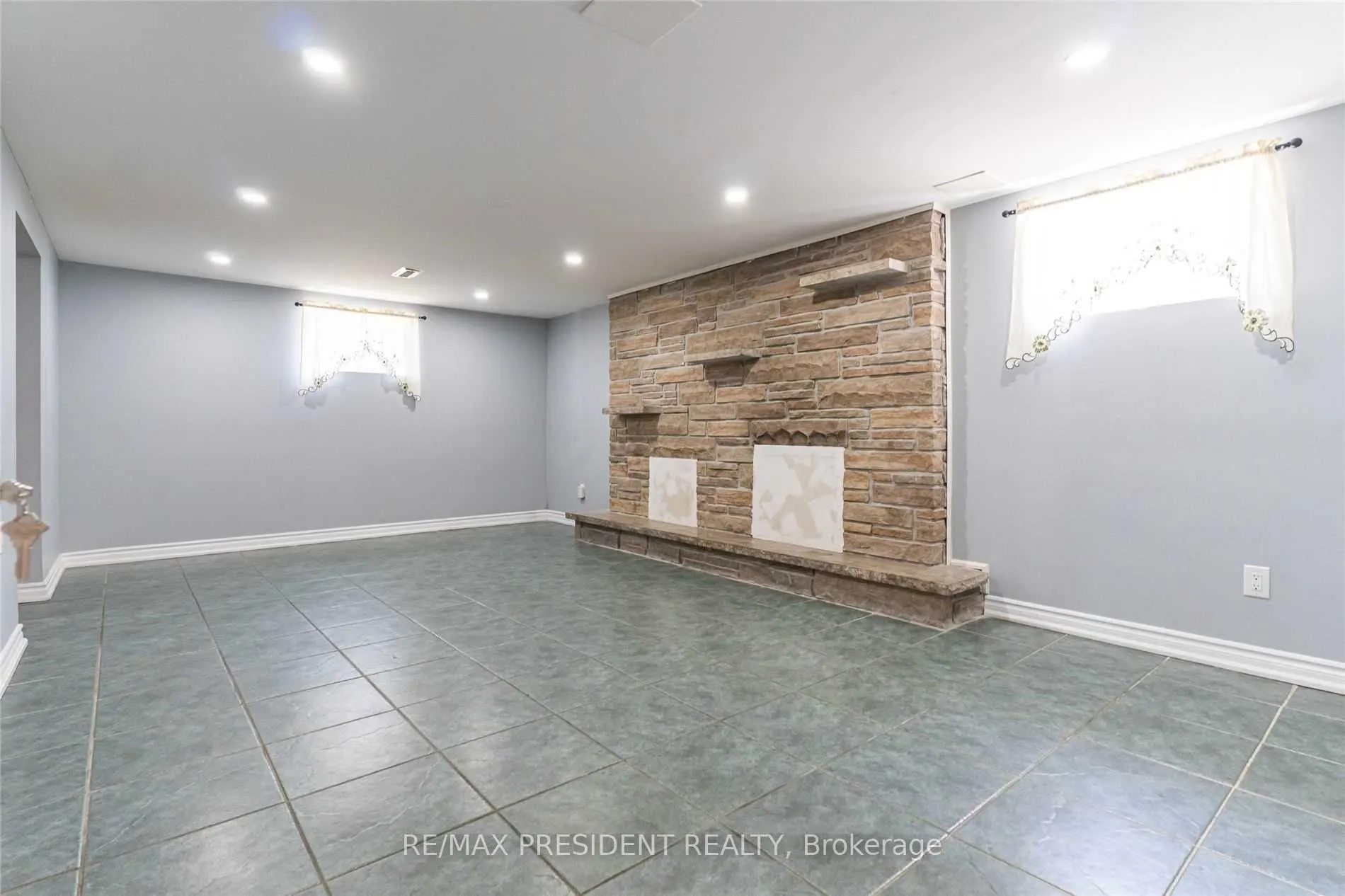 17 Manitou Crescent, #Basement