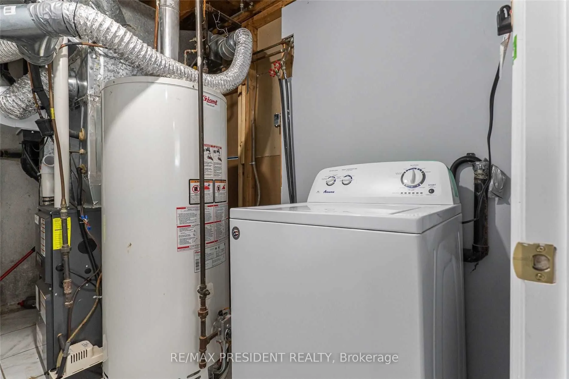 17 Manitou Crescent, #Basement