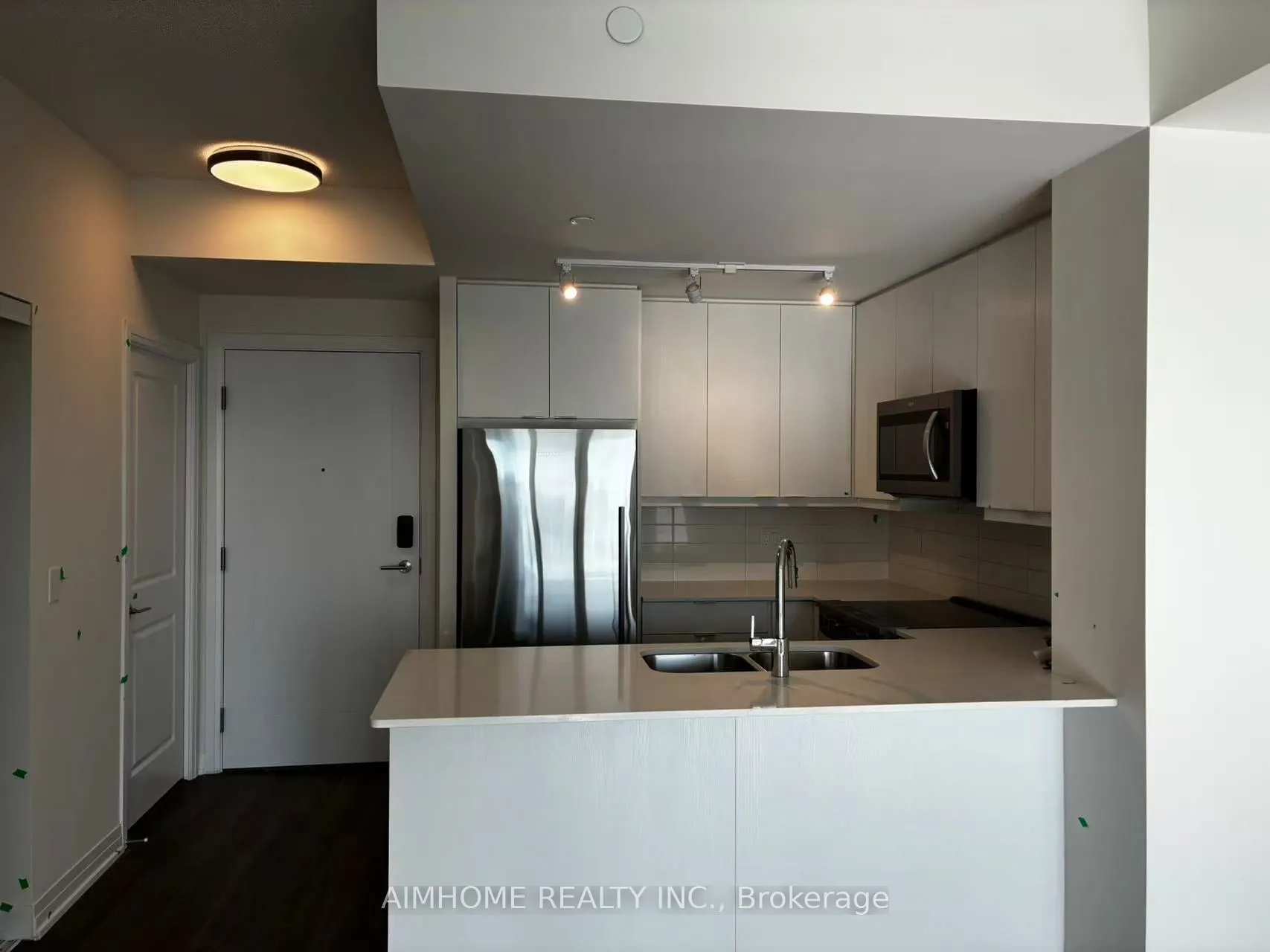 15 watergarden Drive, #604