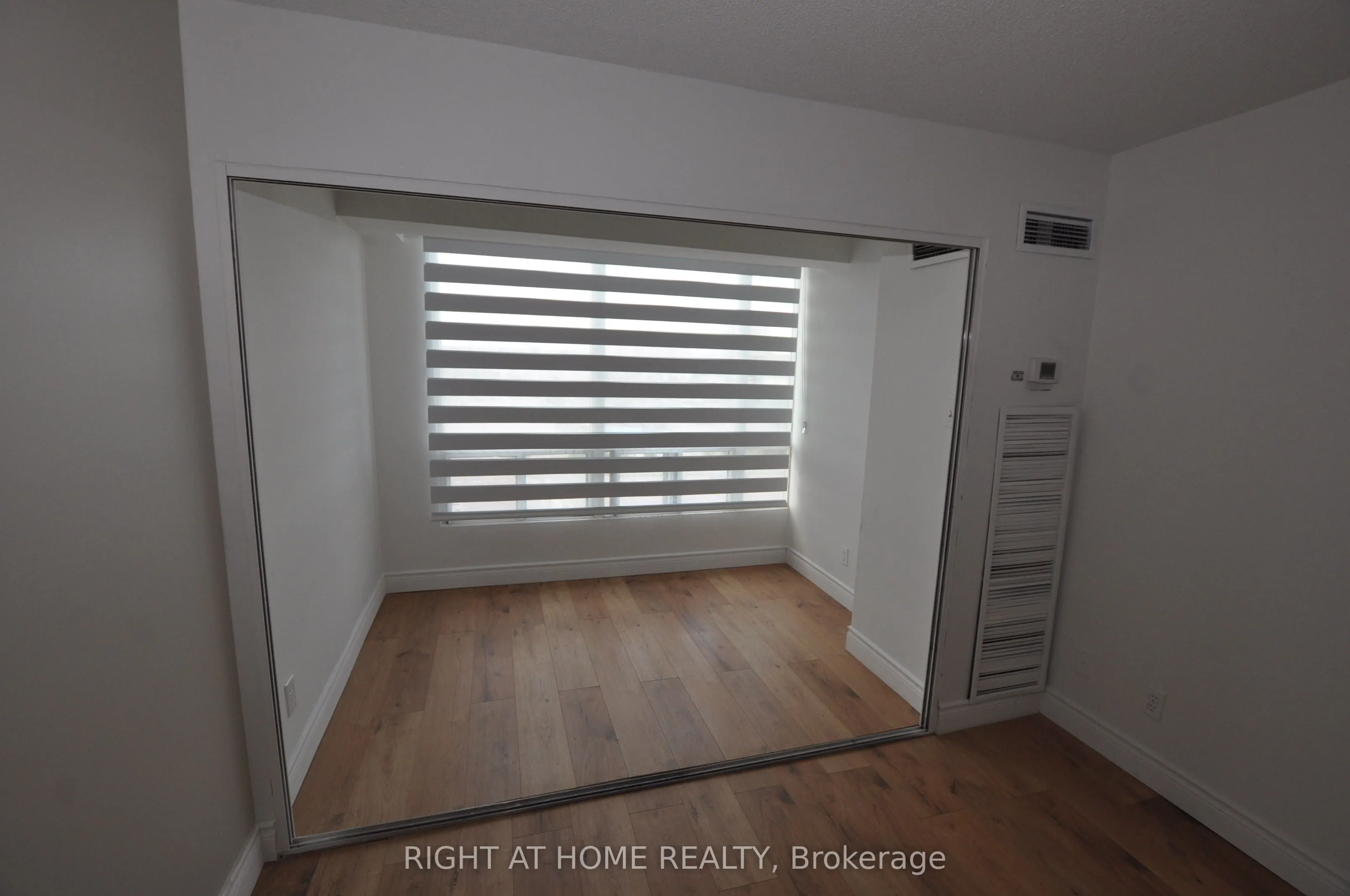 115 Hillcrest Avenue, #815