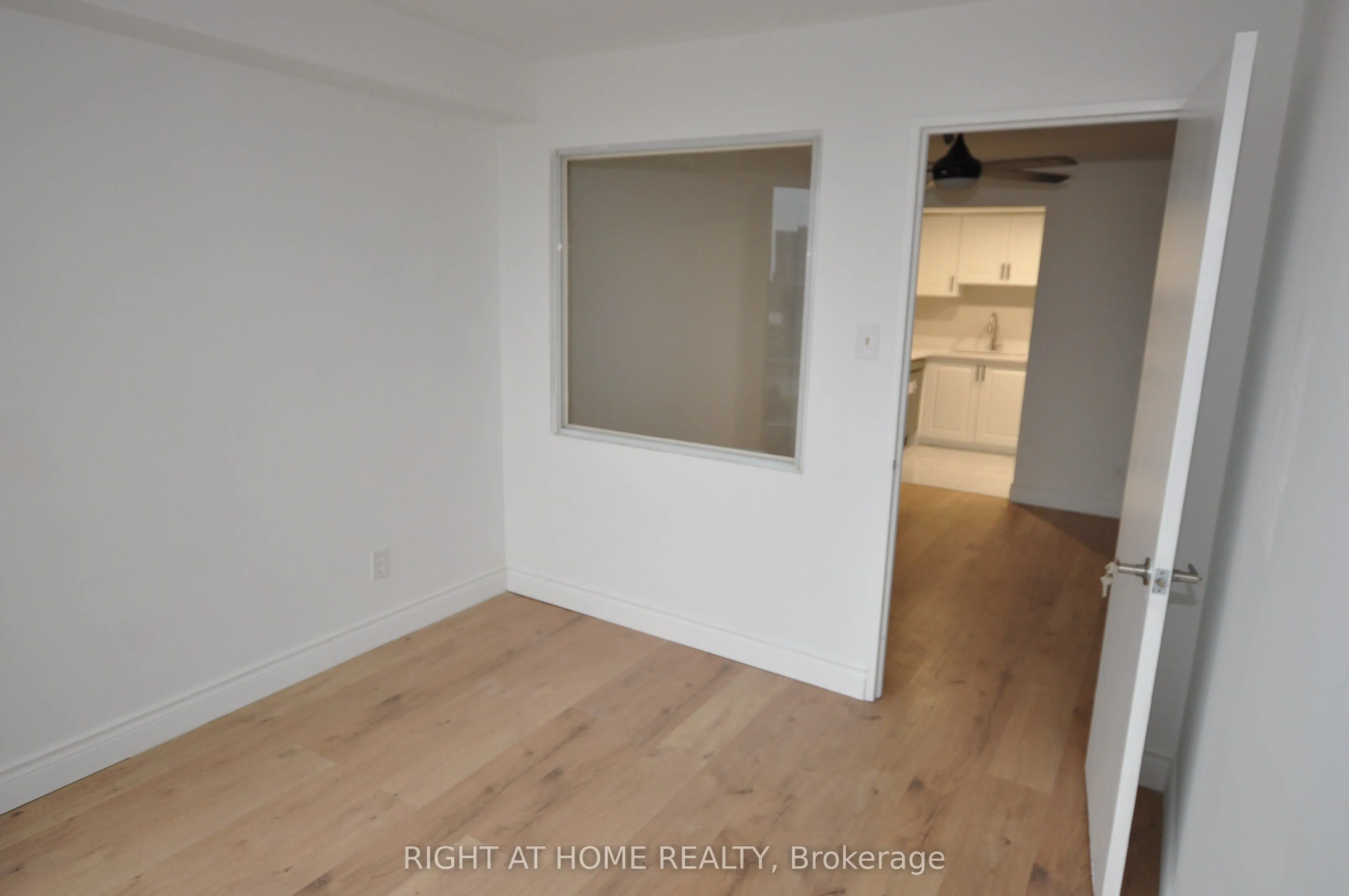115 Hillcrest Avenue, #815