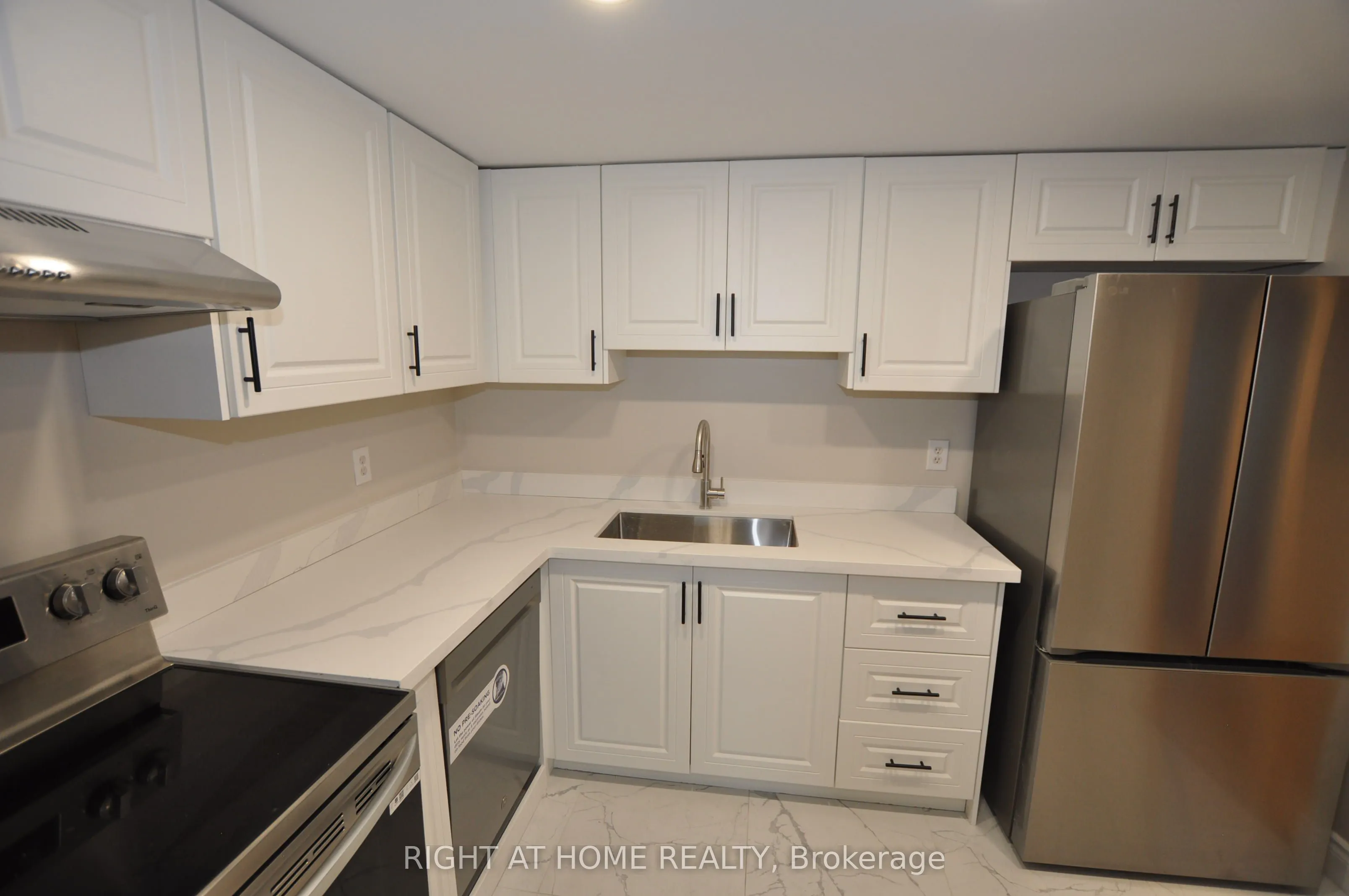 115 Hillcrest Avenue, #815