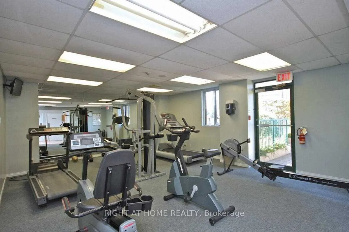 115 Hillcrest Avenue, #815