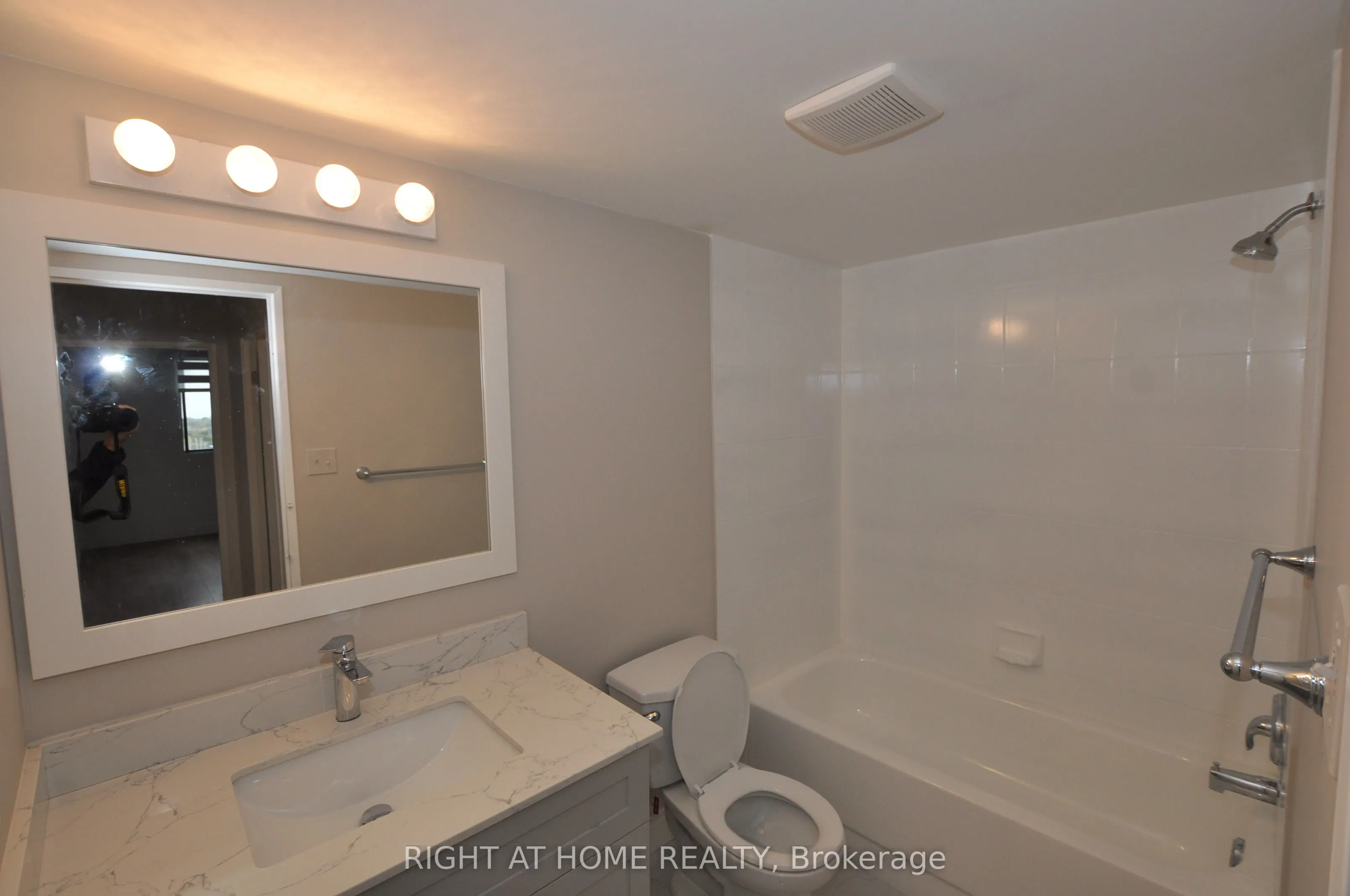115 Hillcrest Avenue, #815