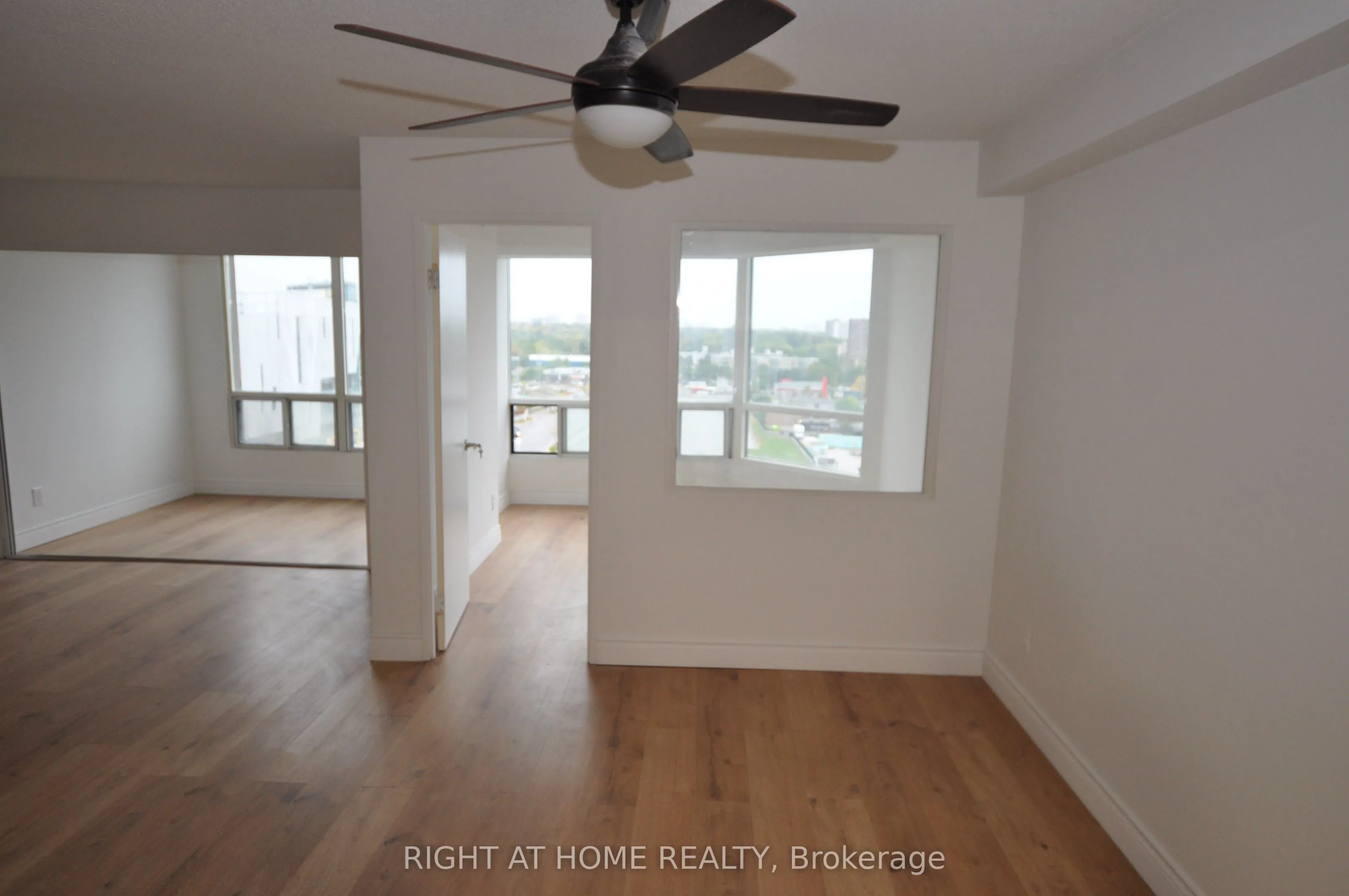 115 Hillcrest Avenue, #815