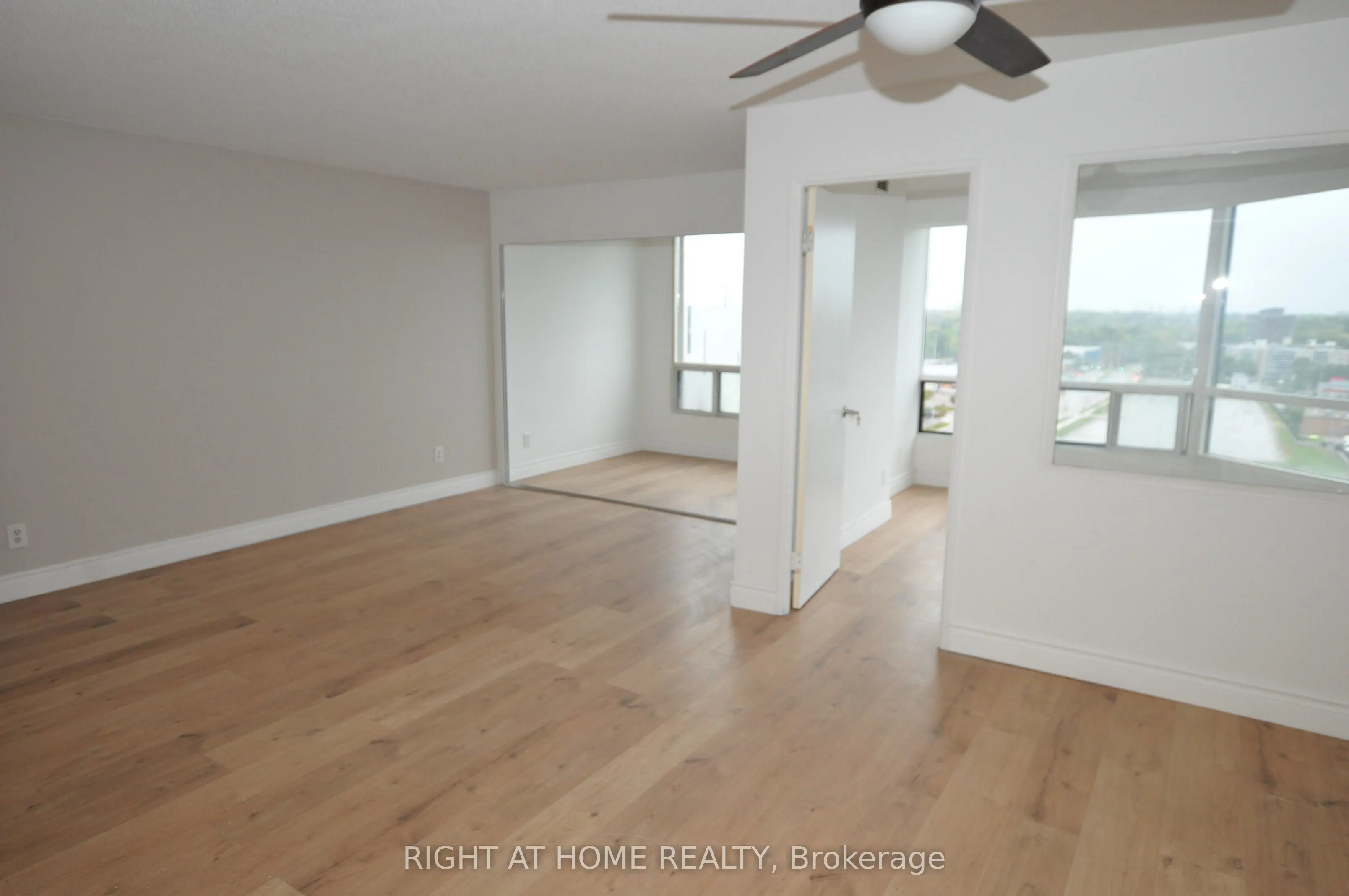 115 Hillcrest Avenue, #815
