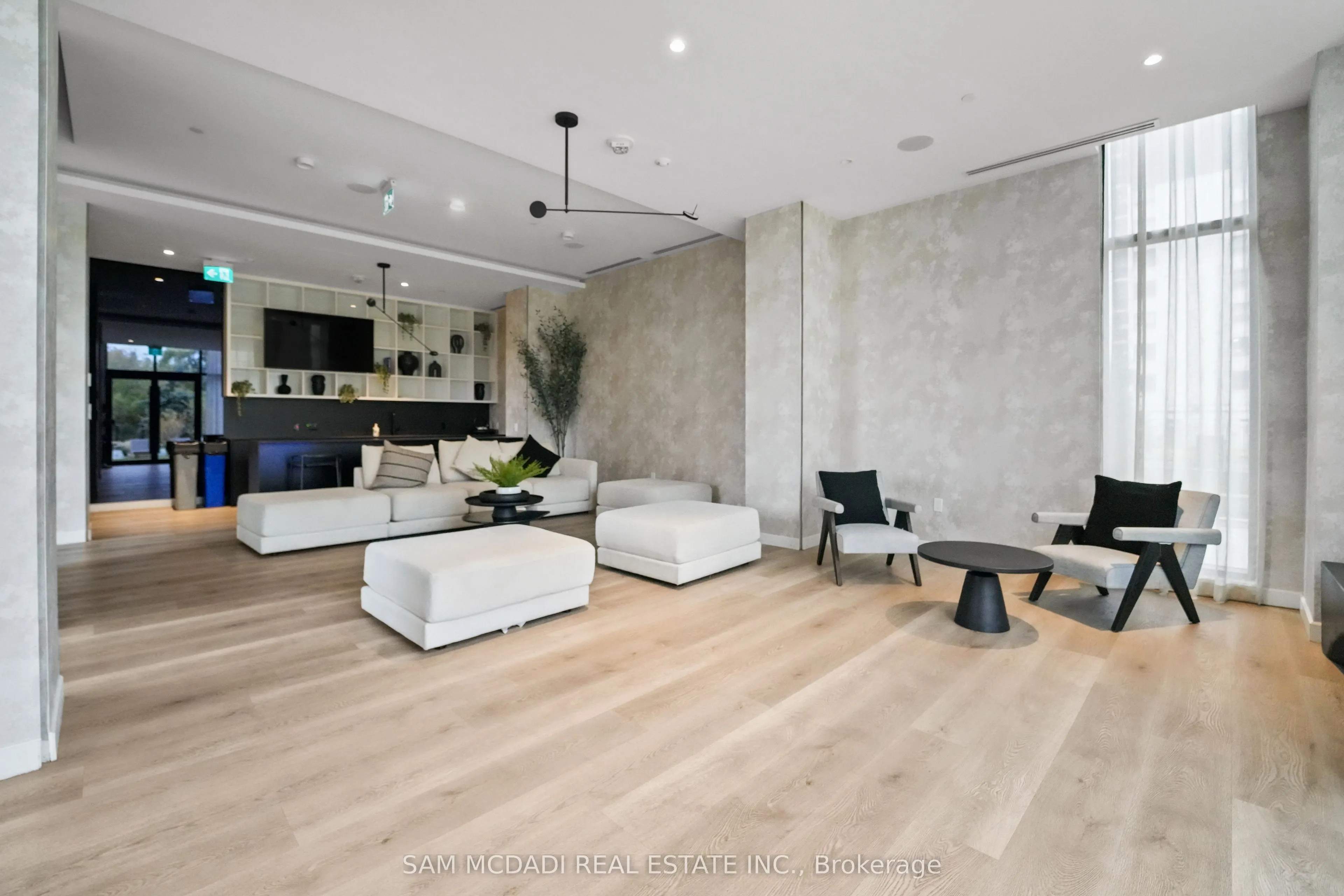 86 Dundas Street E, #1513