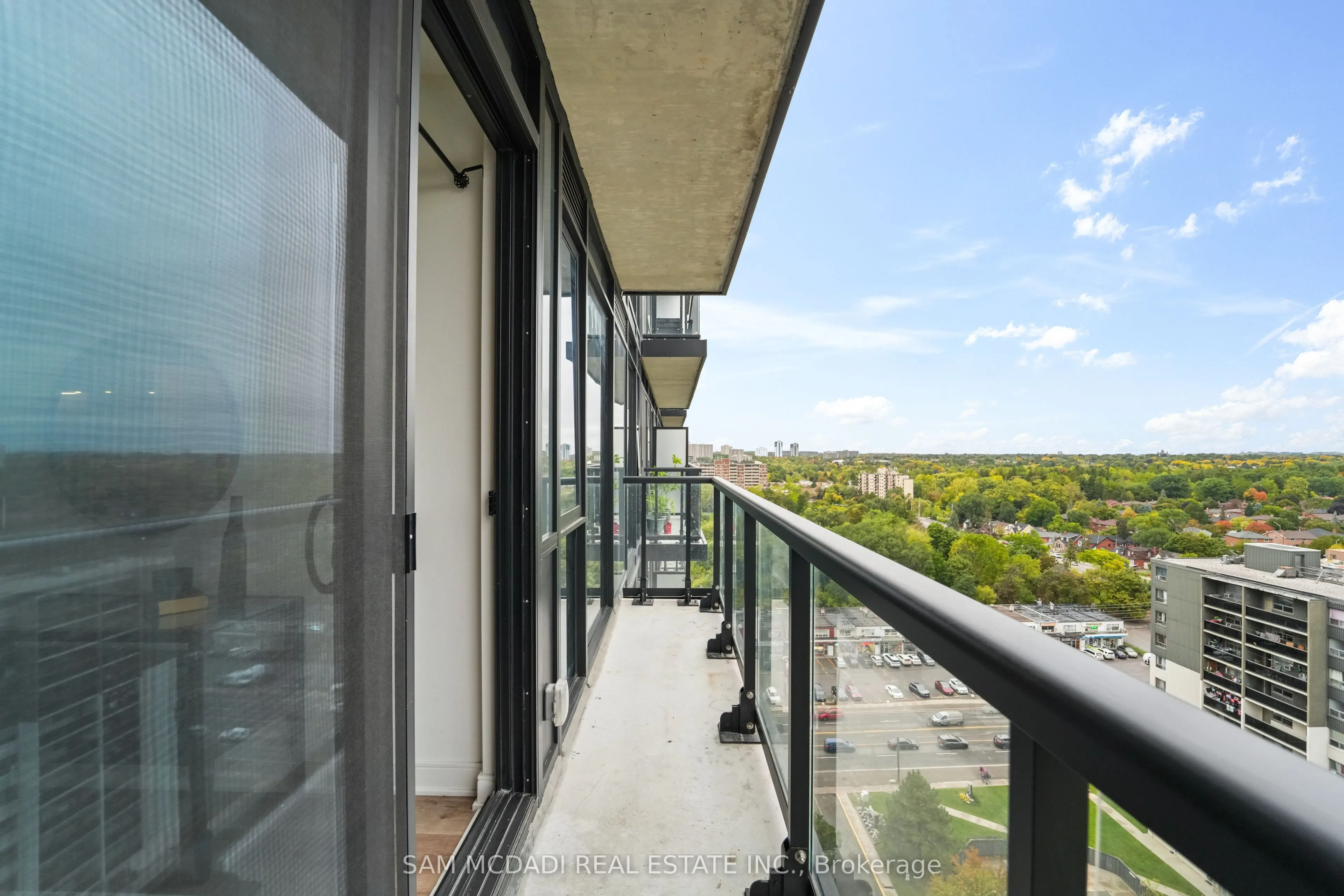 86 Dundas Street E, #1513