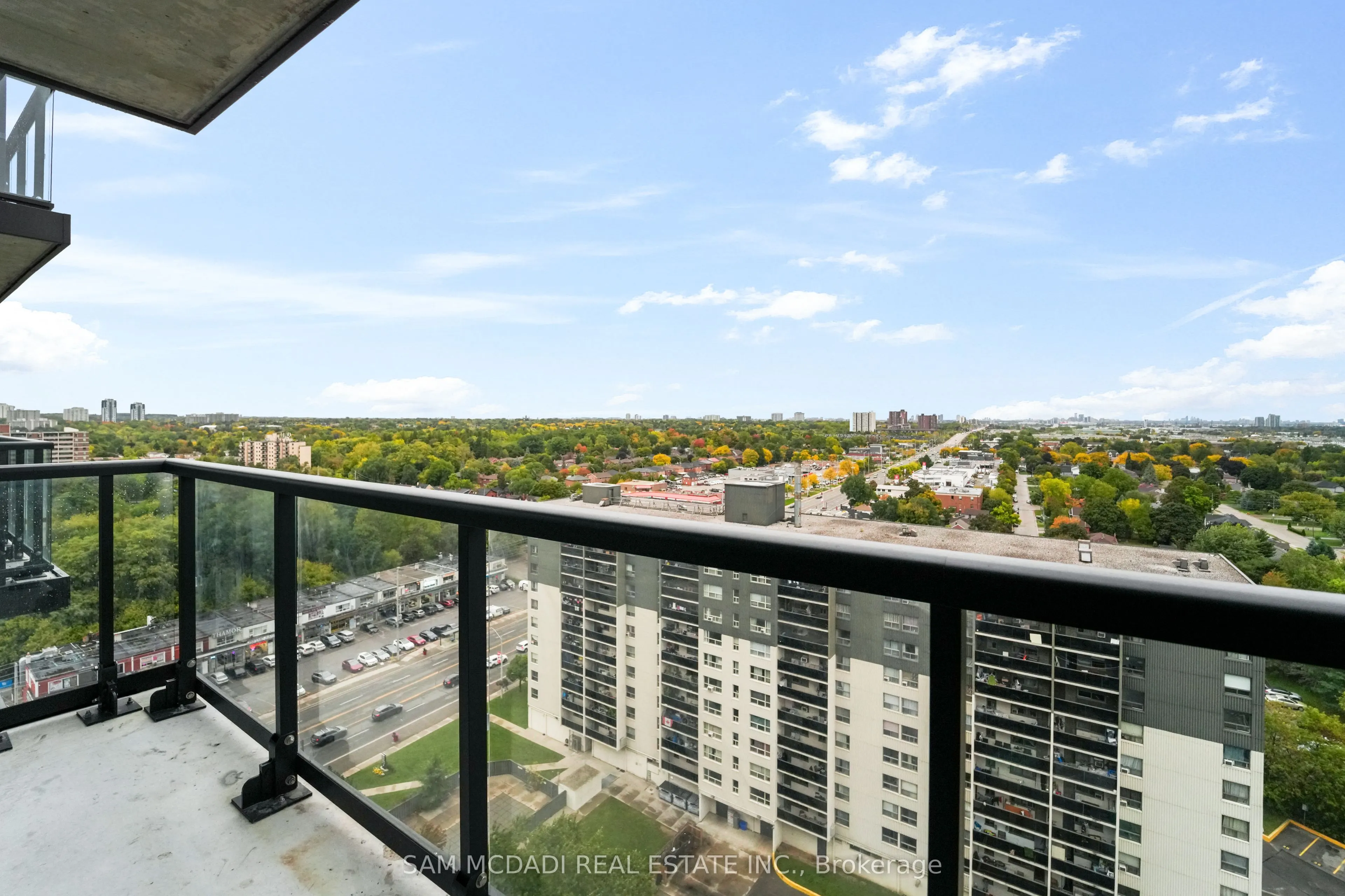 86 Dundas Street E, #1513
