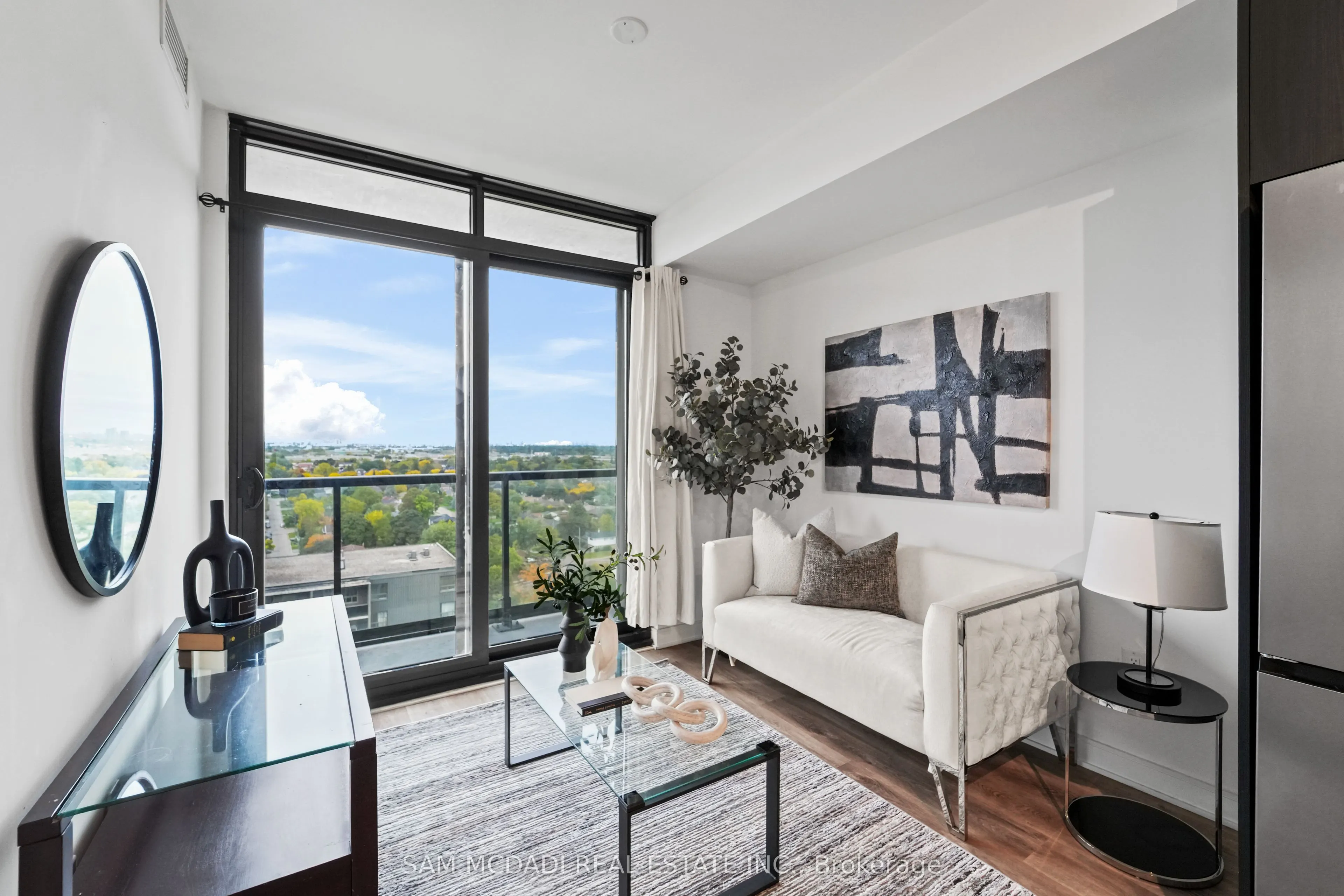86 Dundas Street E, #1513