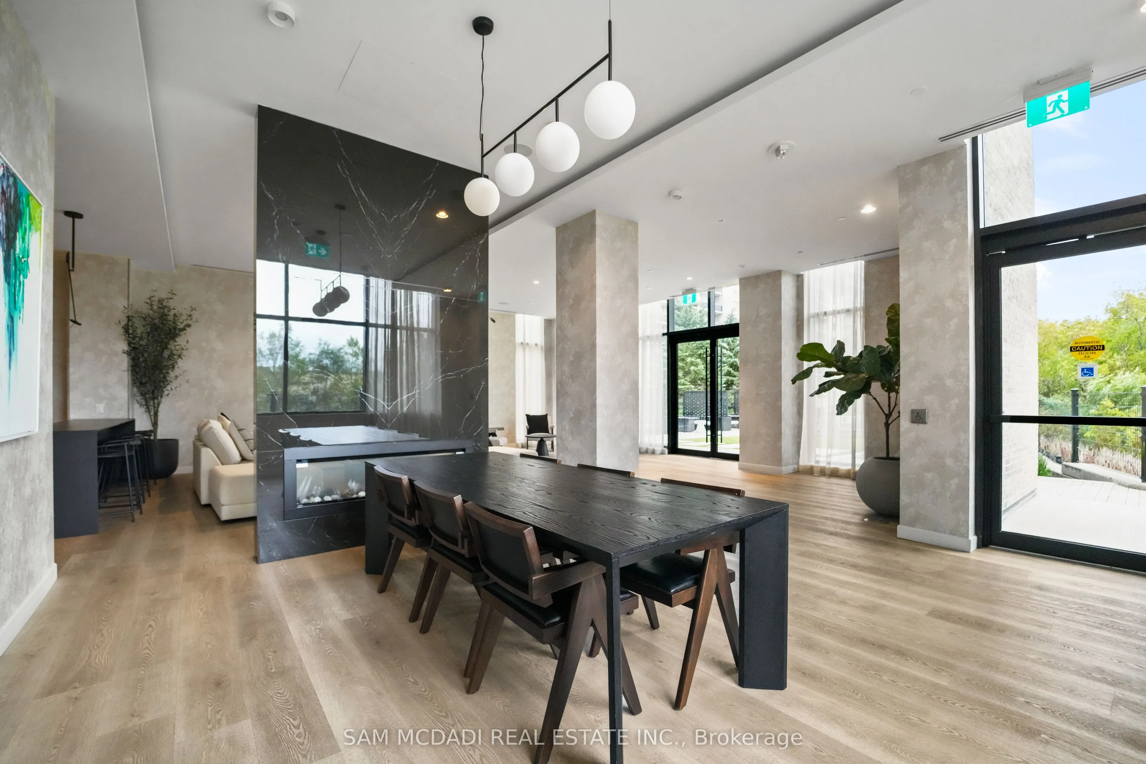 86 Dundas Street E, #1513