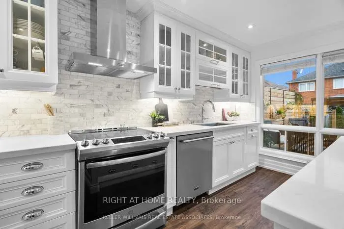 5136 Castlefield Drive