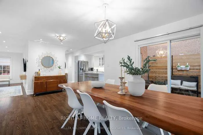 5136 Castlefield Drive