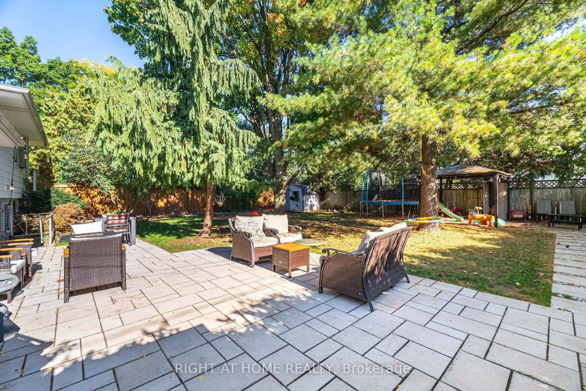 5188 Cherryhill Crescent