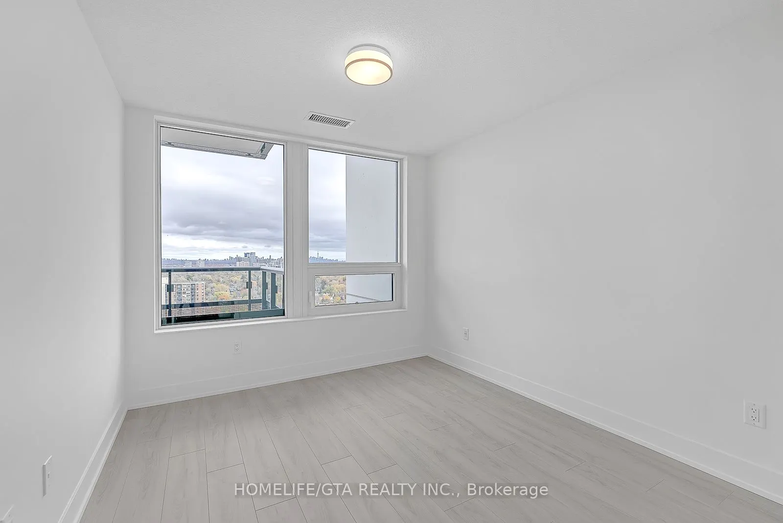 10 Eva Road, #2407