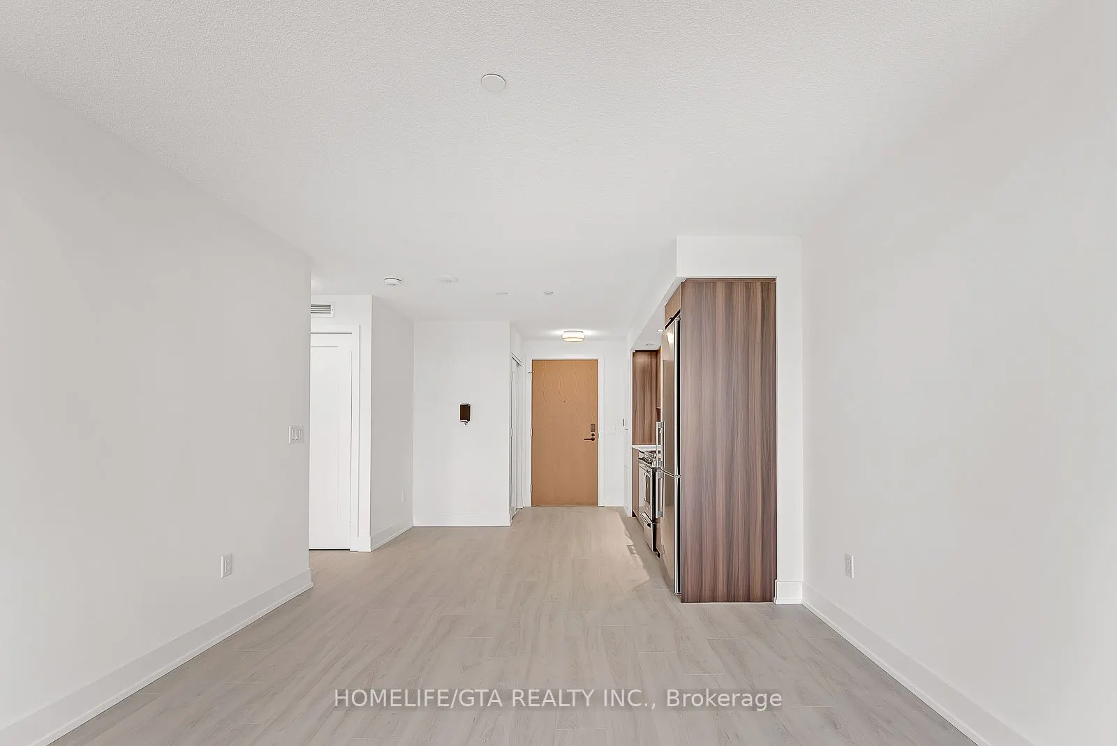 10 Eva Road, #2407