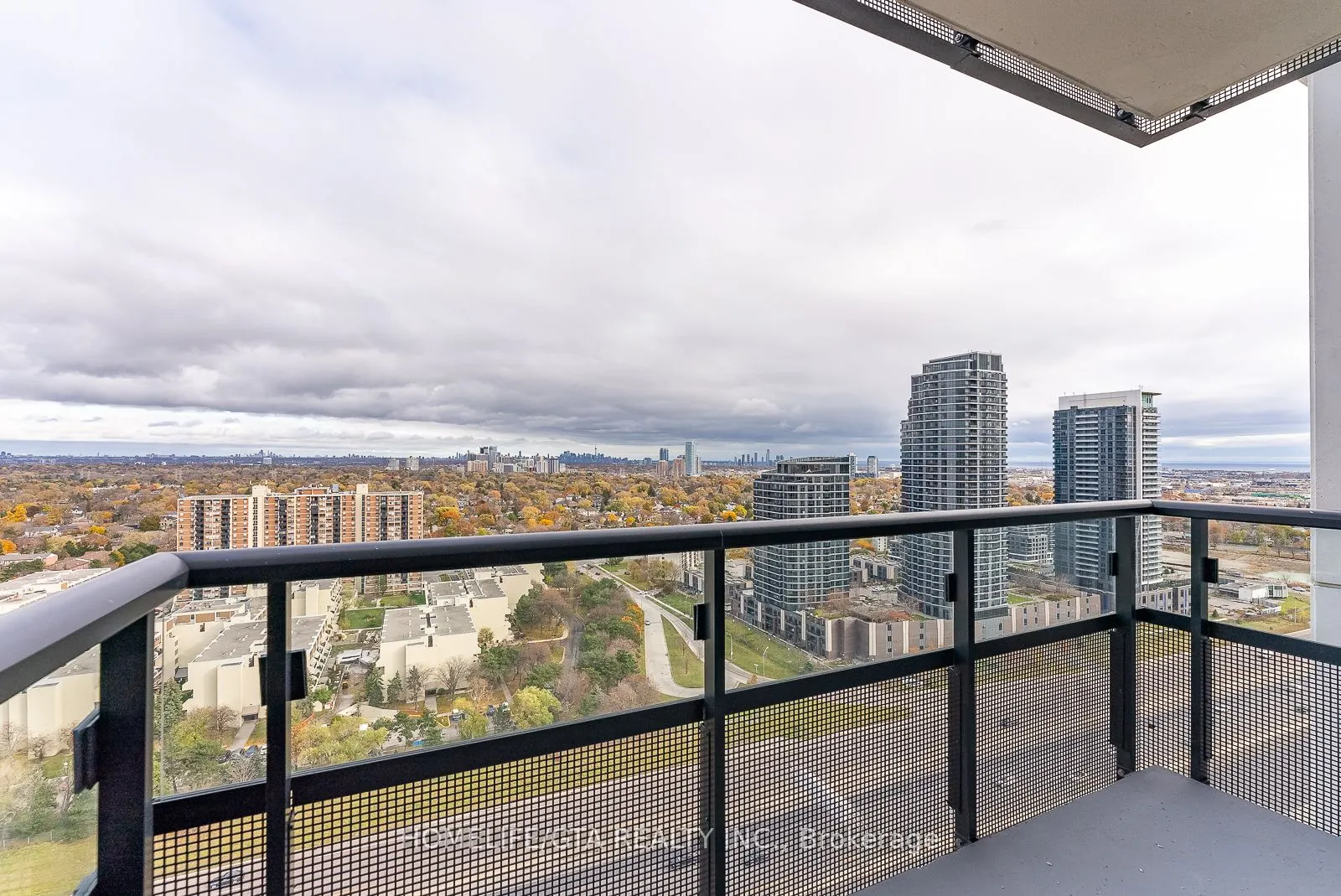 10 Eva Road, #2407