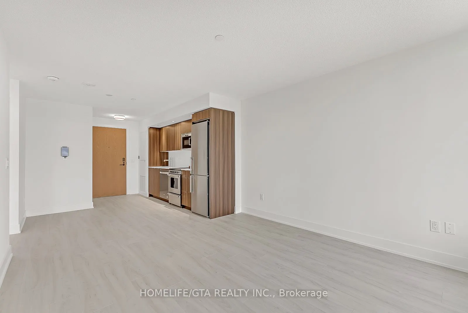 10 Eva Road, #2407