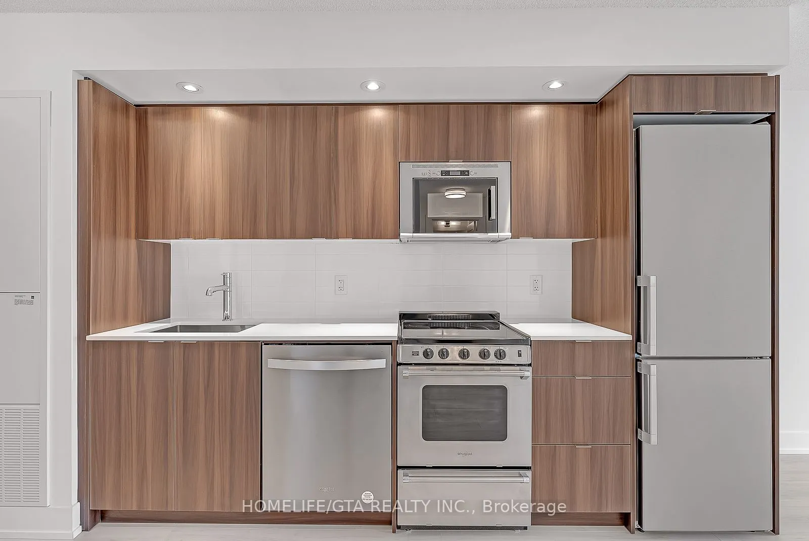 10 Eva Road, #2407