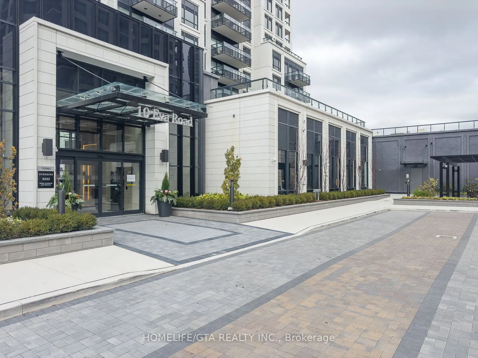 10 Eva Road, #2407