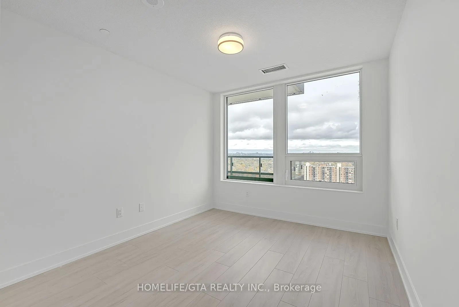 10 Eva Road, #2407