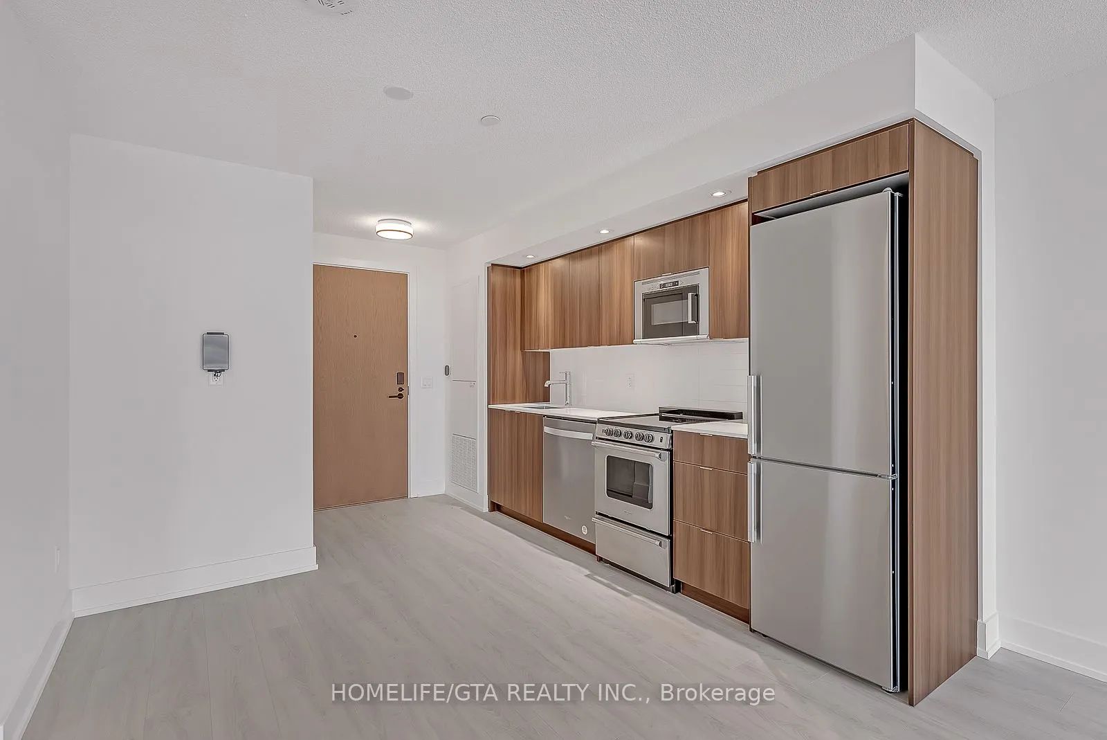 10 Eva Road, #2407