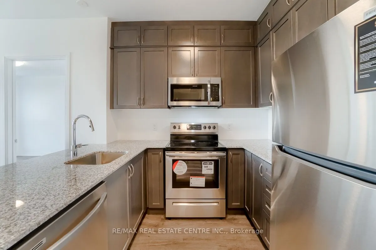 95 Dundas Street W, #119