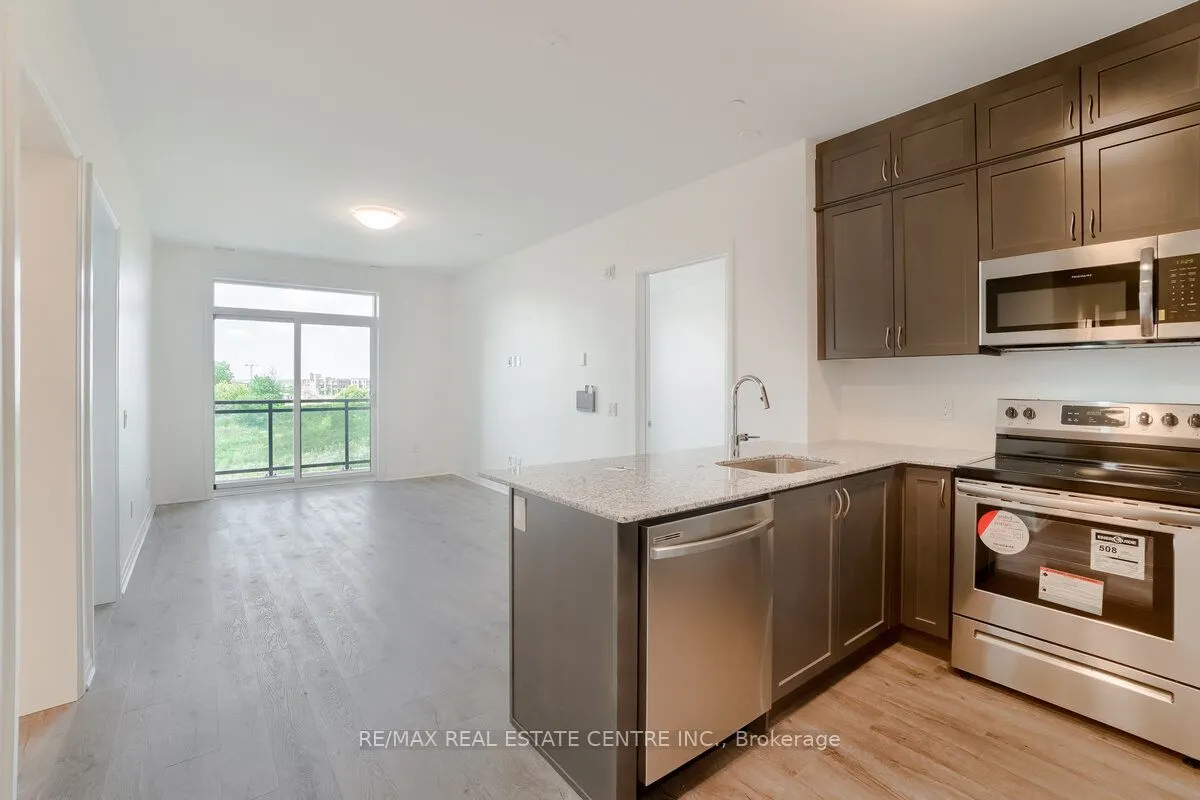 95 Dundas Street W, #119