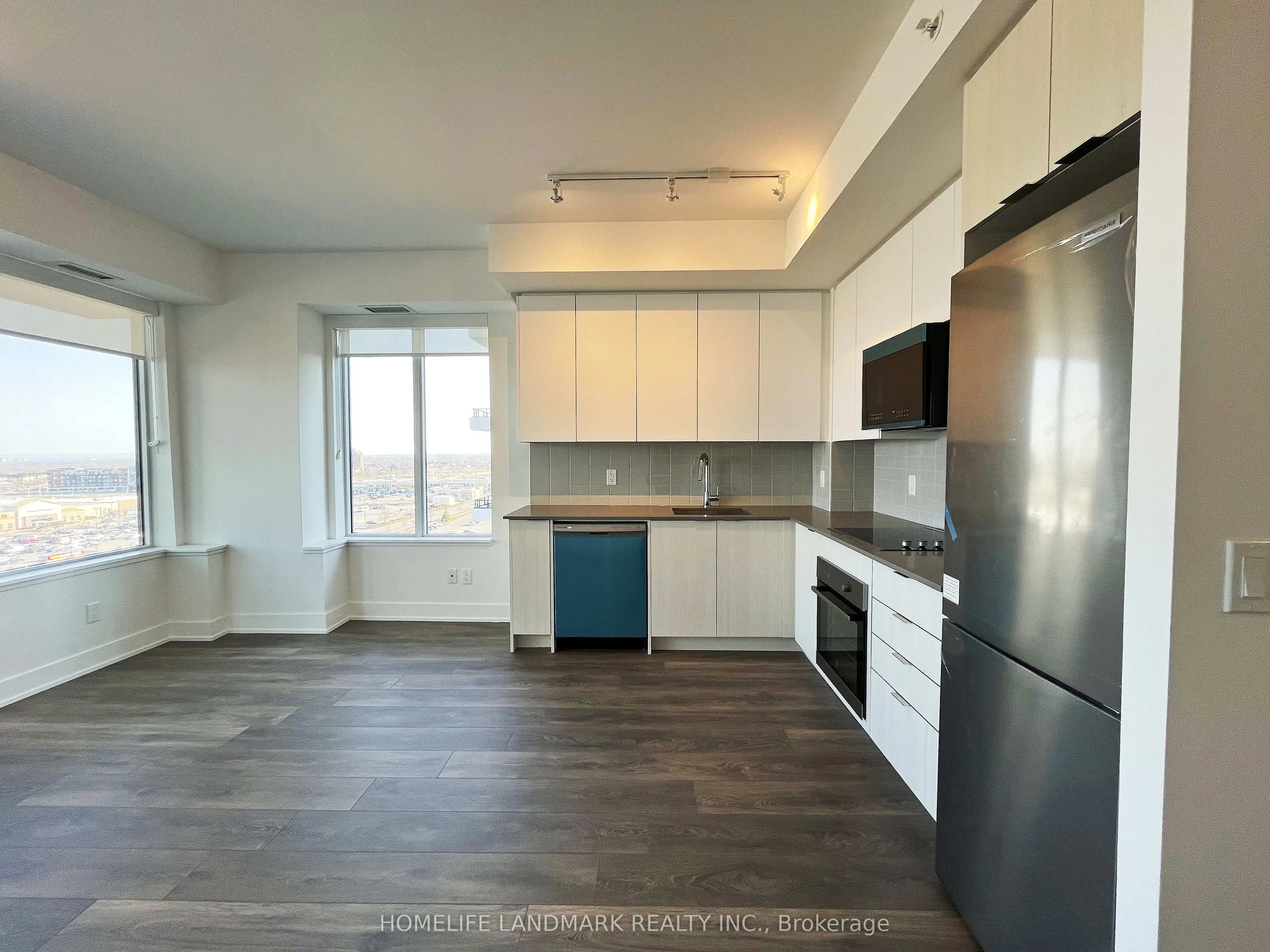 2485 Taunton Road, #923