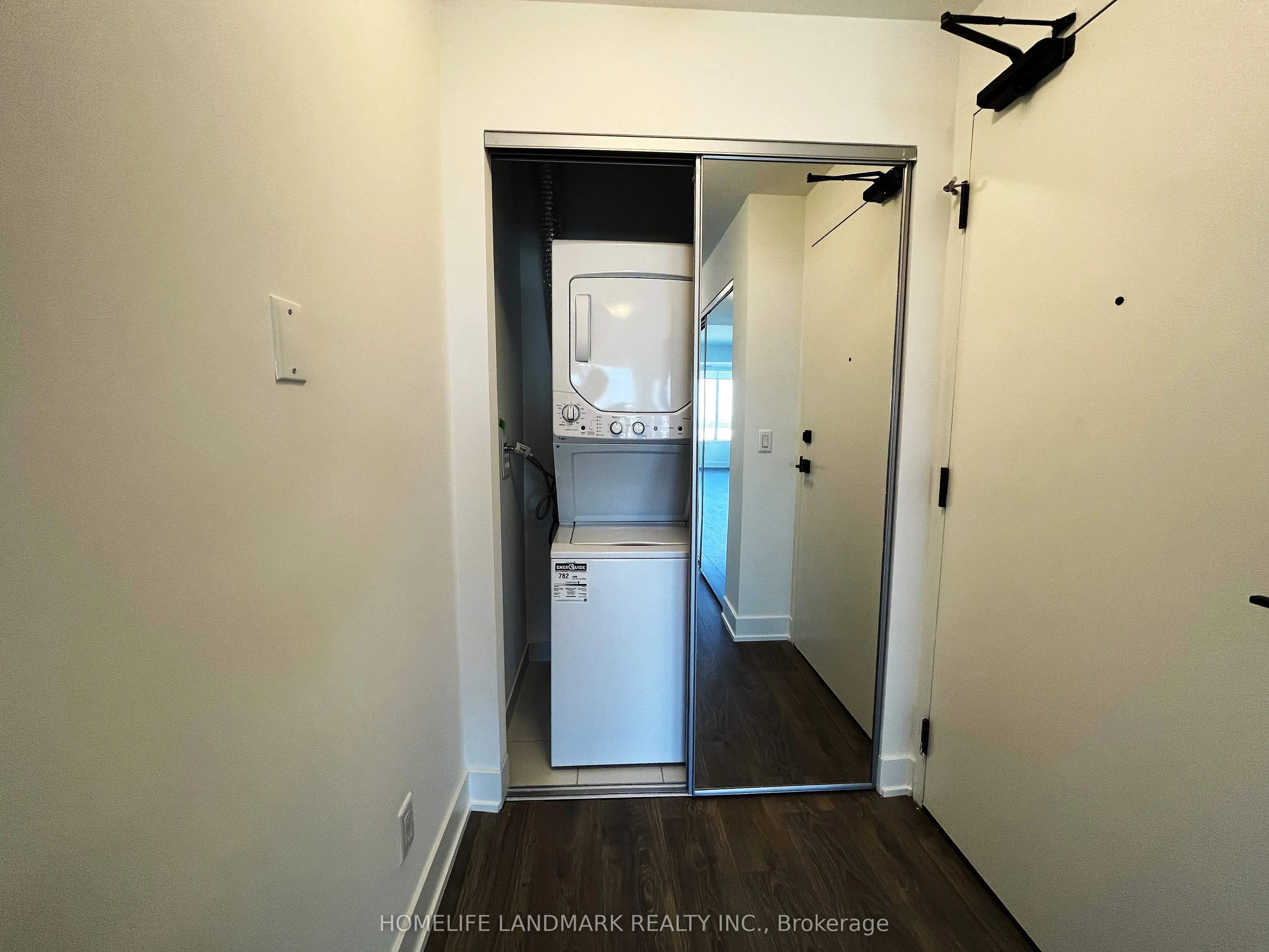 2485 Taunton Road, #923