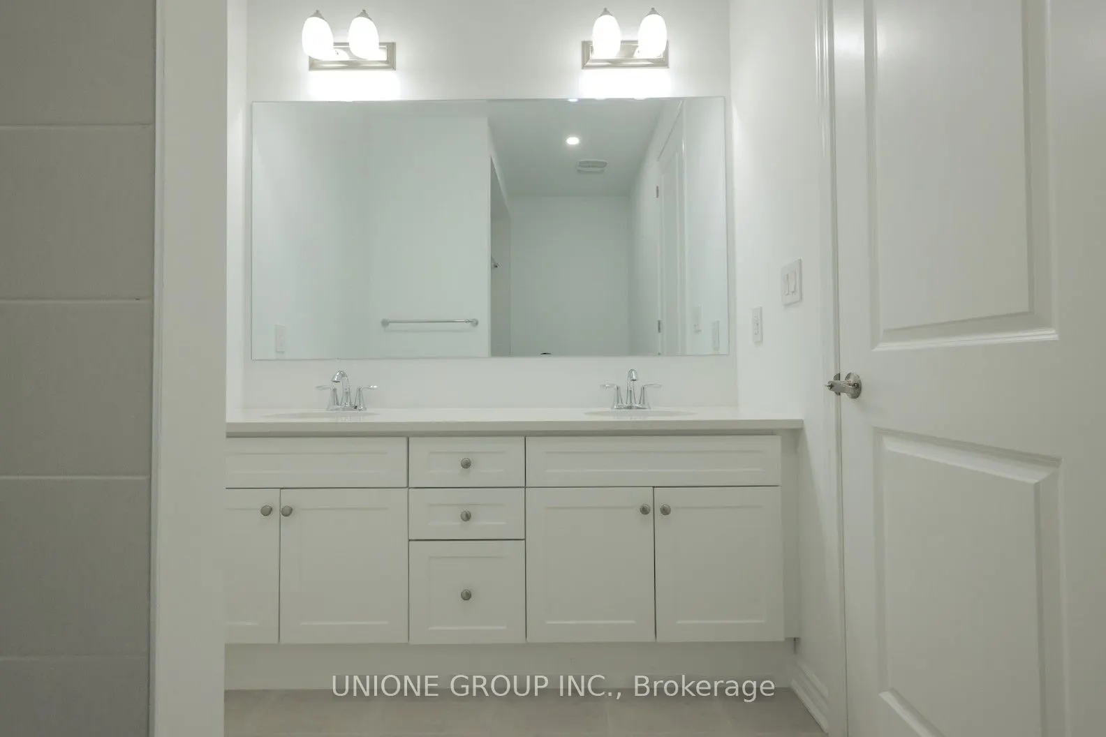 3169 Meadowridge Drive