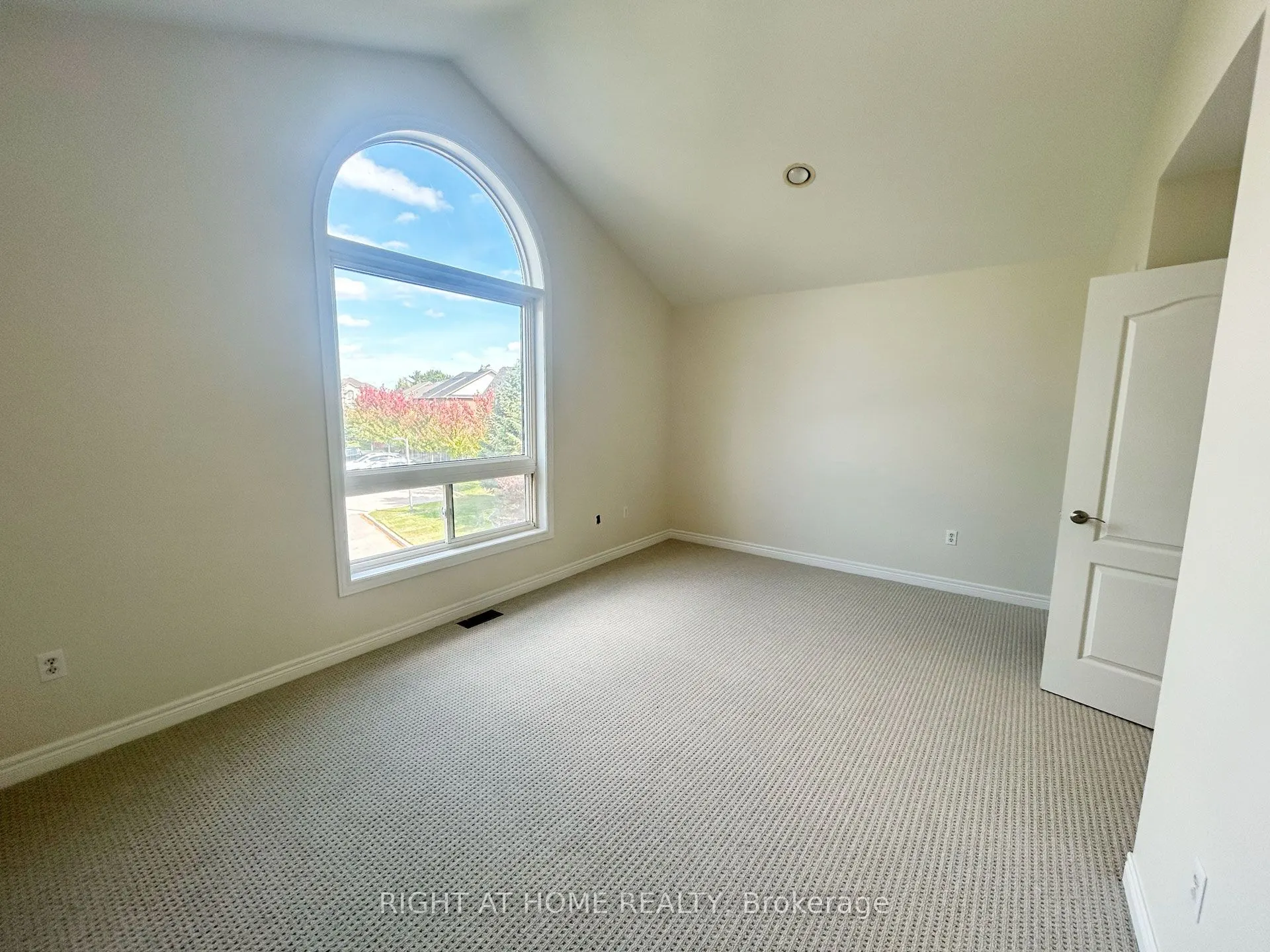 3342 Fountain Park Avenue
