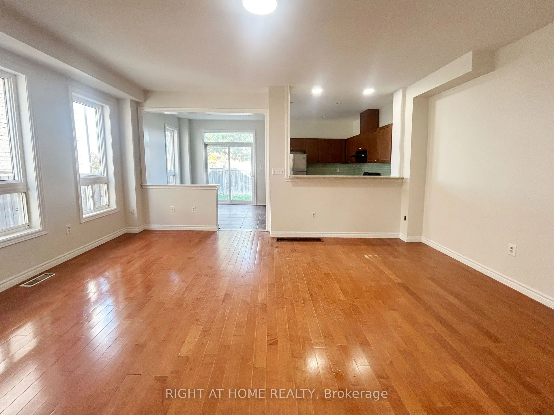 3342 Fountain Park Avenue