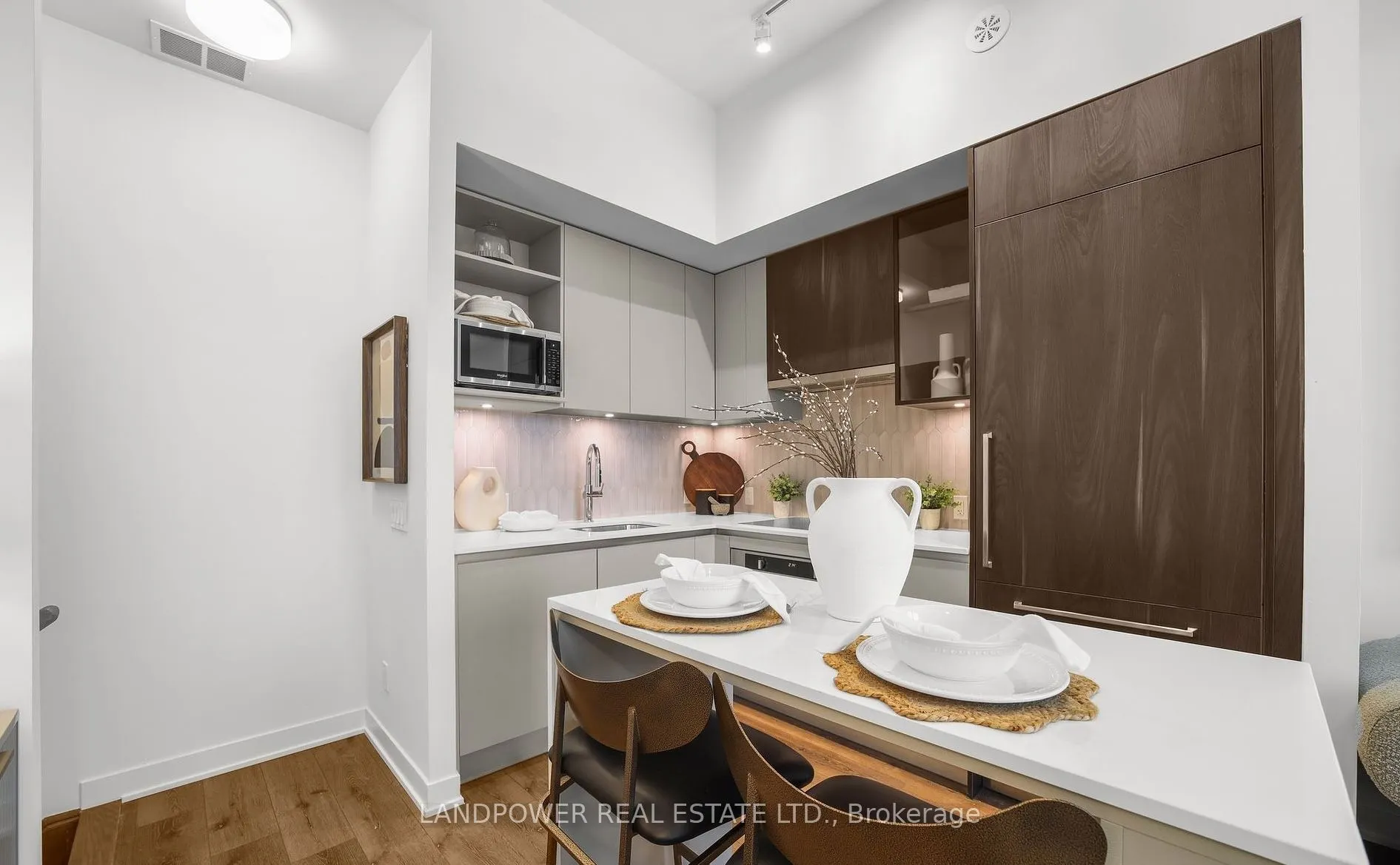 3010 Trailside Drive, #147