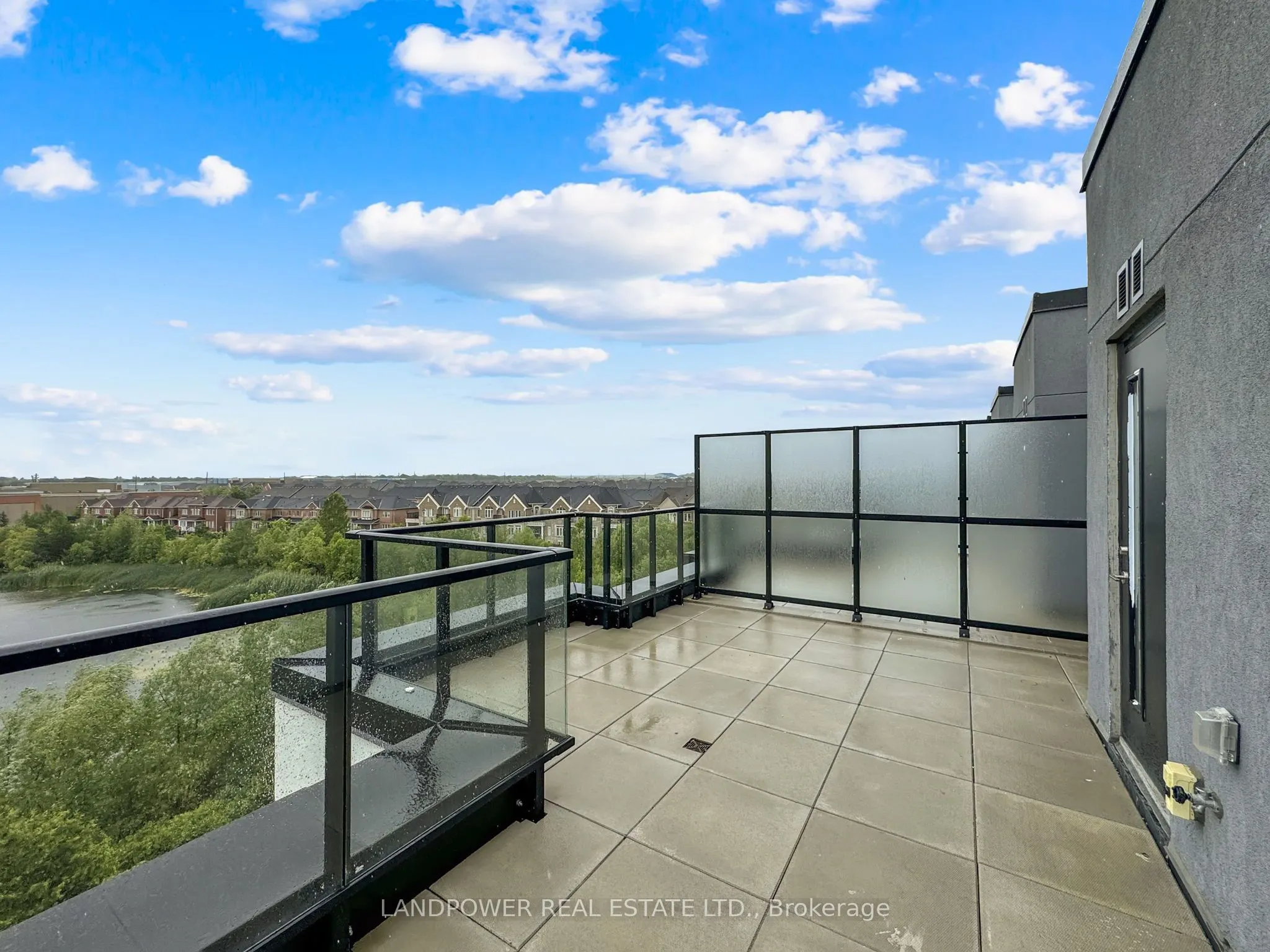 3010 Trailside Drive, #147