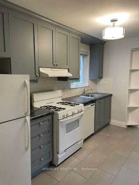 1577 Dufferin Street, #Main