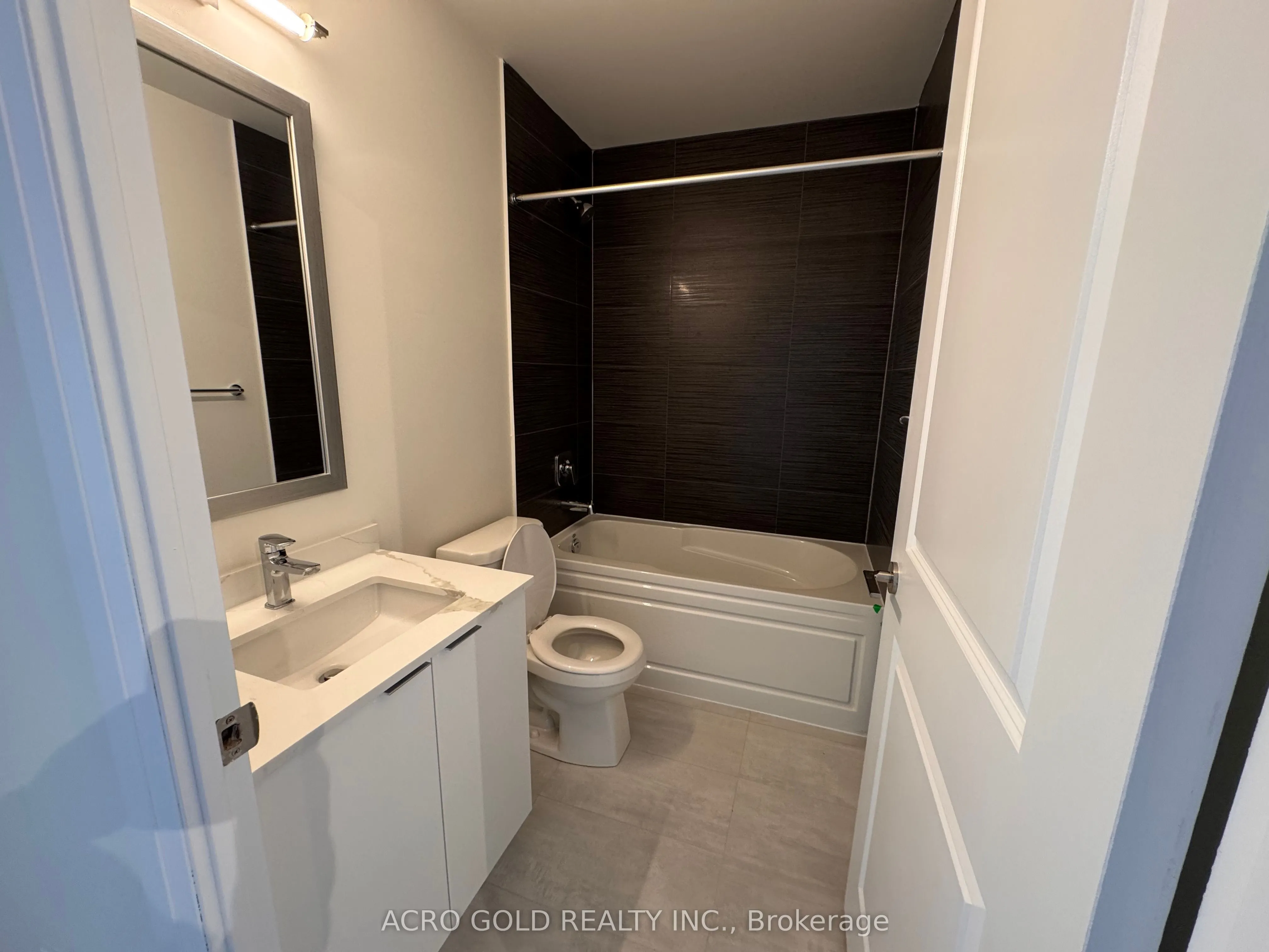 15 Watergarden Drive, #2610