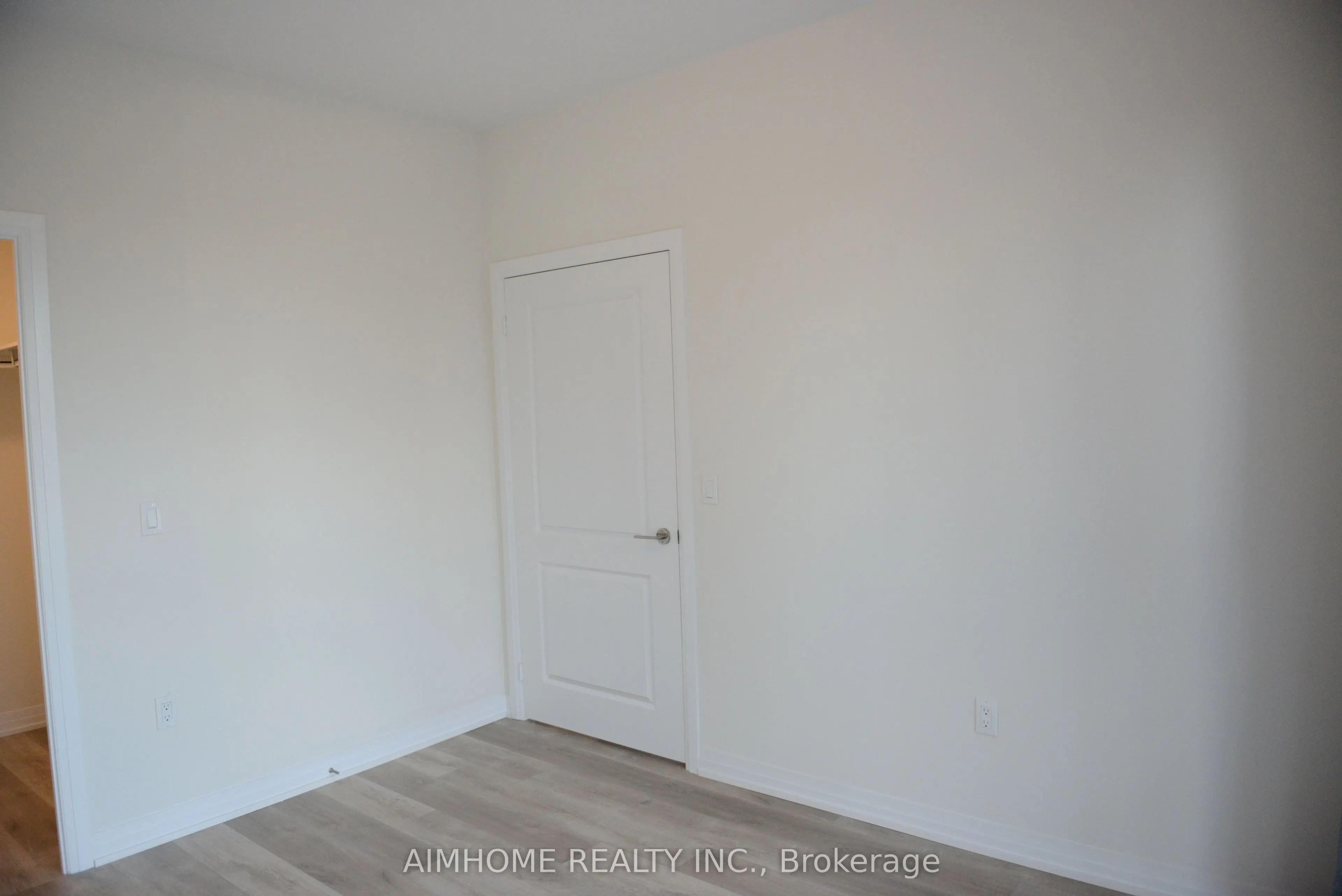 15 Watergarden Drive, #206