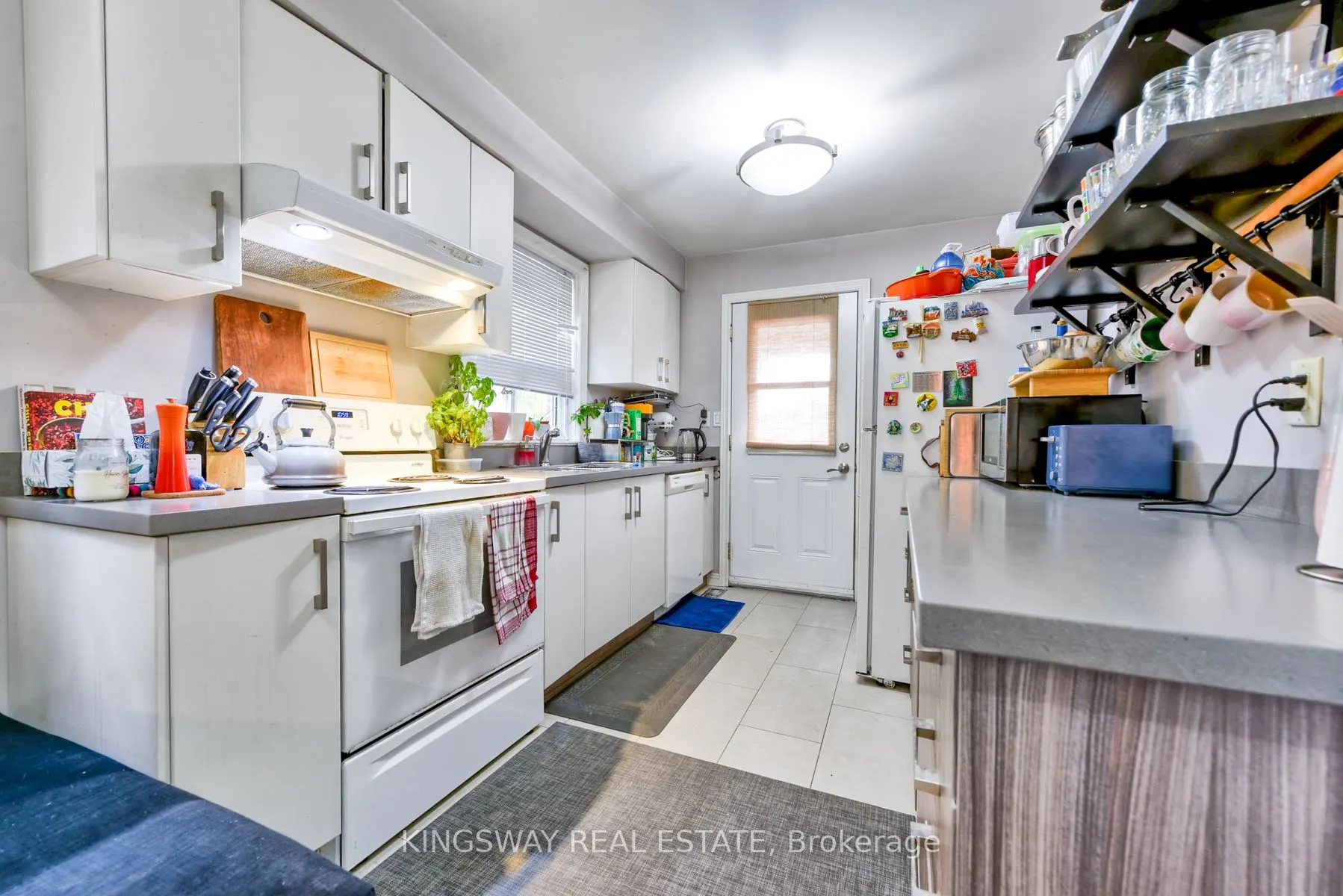 29 Evans Avenue