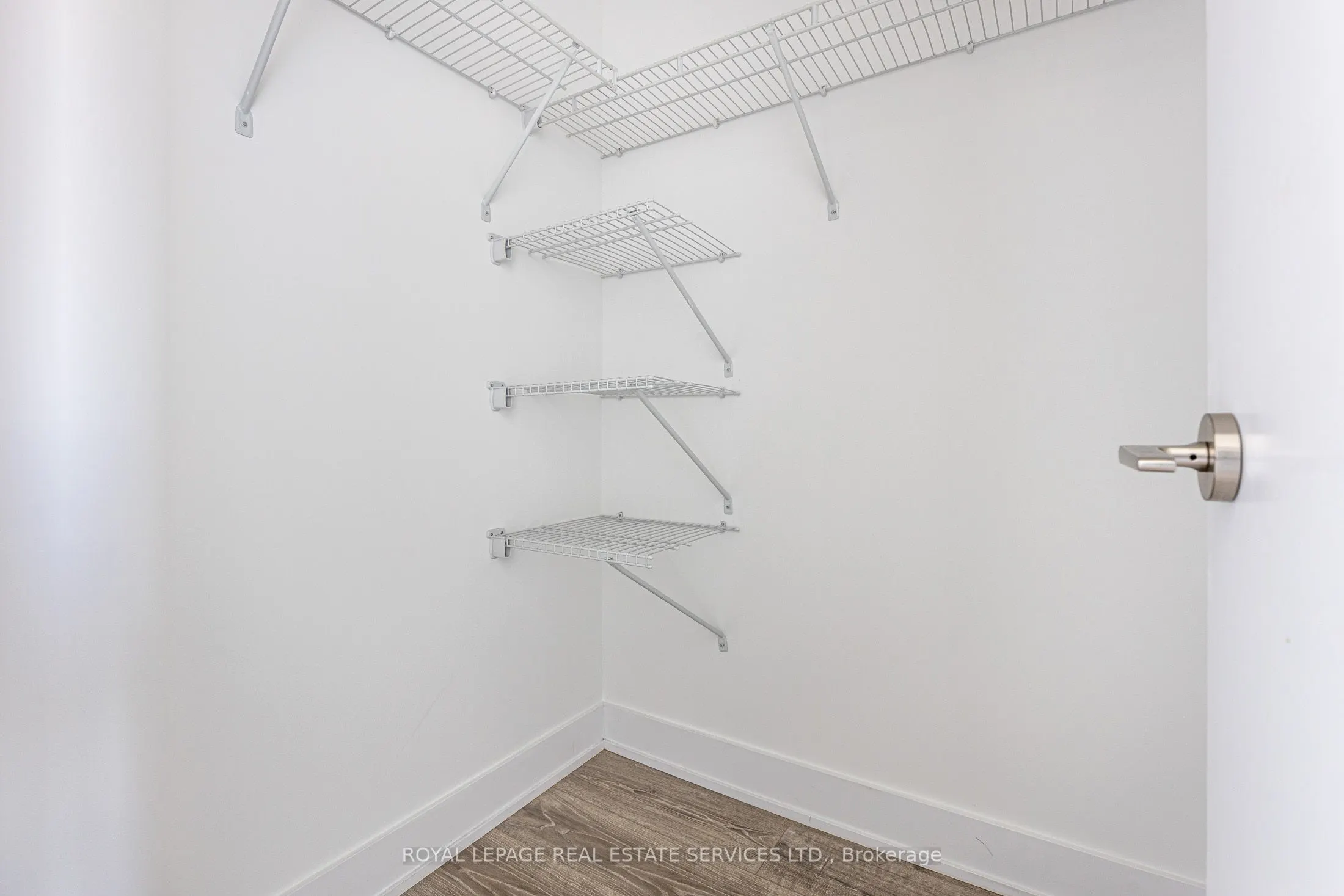 20 Shore Breeze Drive, #4403