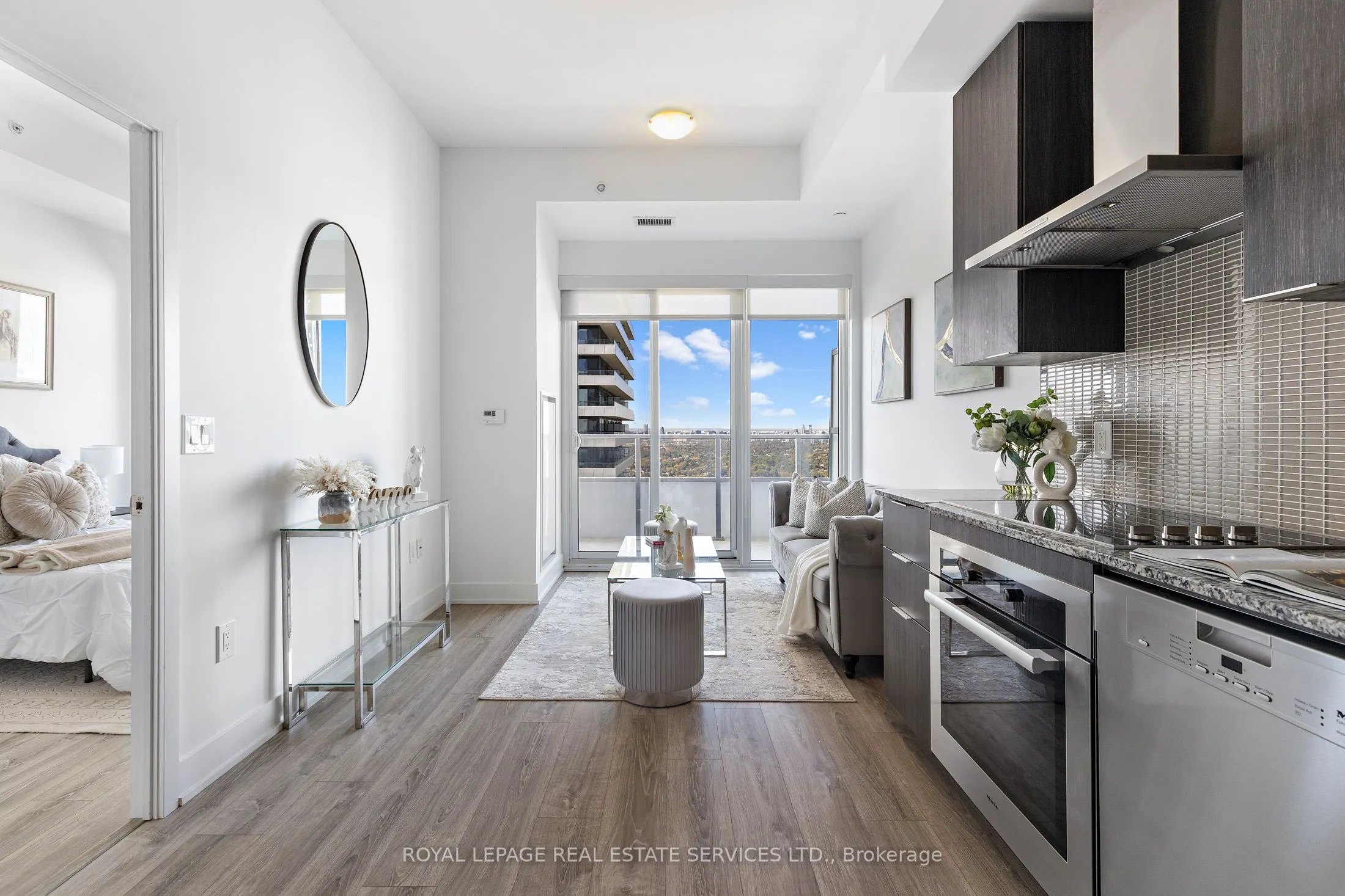 20 Shore Breeze Drive, #4403
