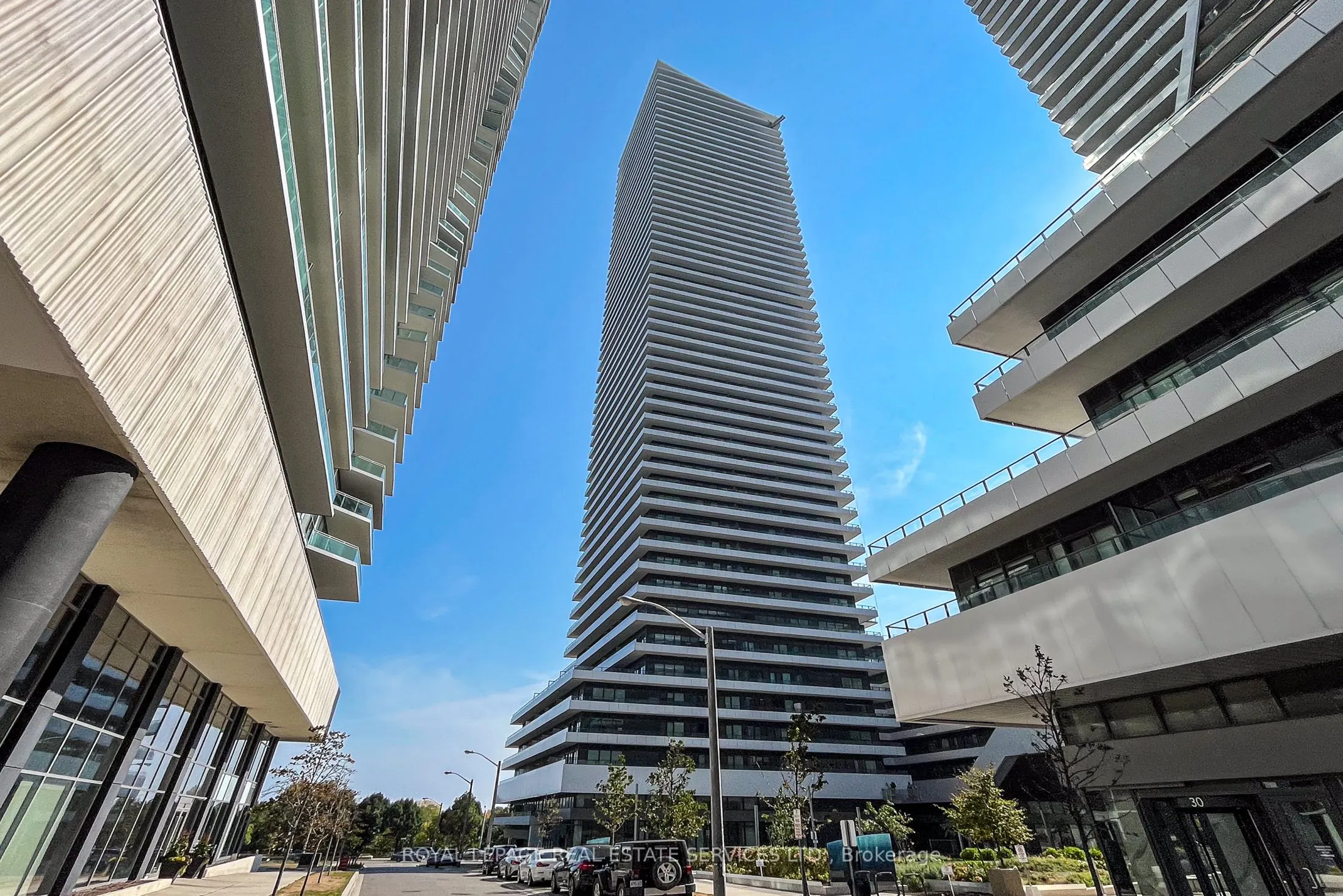 20 Shore Breeze Drive, #4403