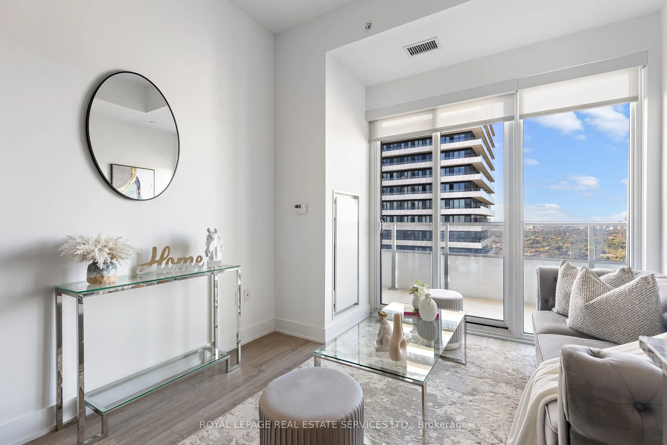 20 Shore Breeze Drive, #4403